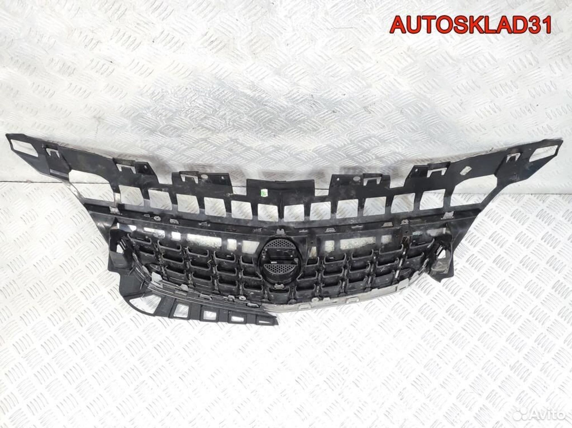 Решетка радиатора Opel Astra J 13300945, 12200 рублей, Дубовое