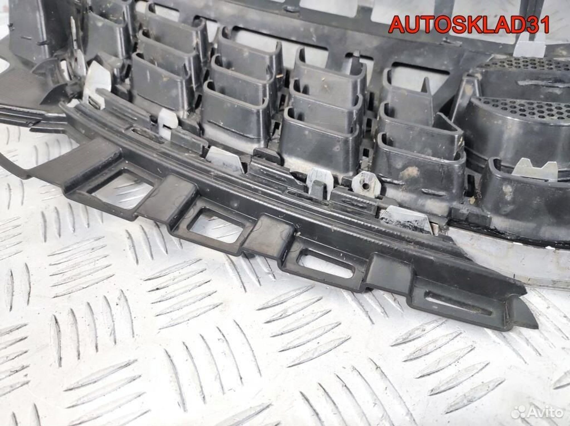 Решетка радиатора Opel Astra J 13300945, 12200 рублей, Дубовое