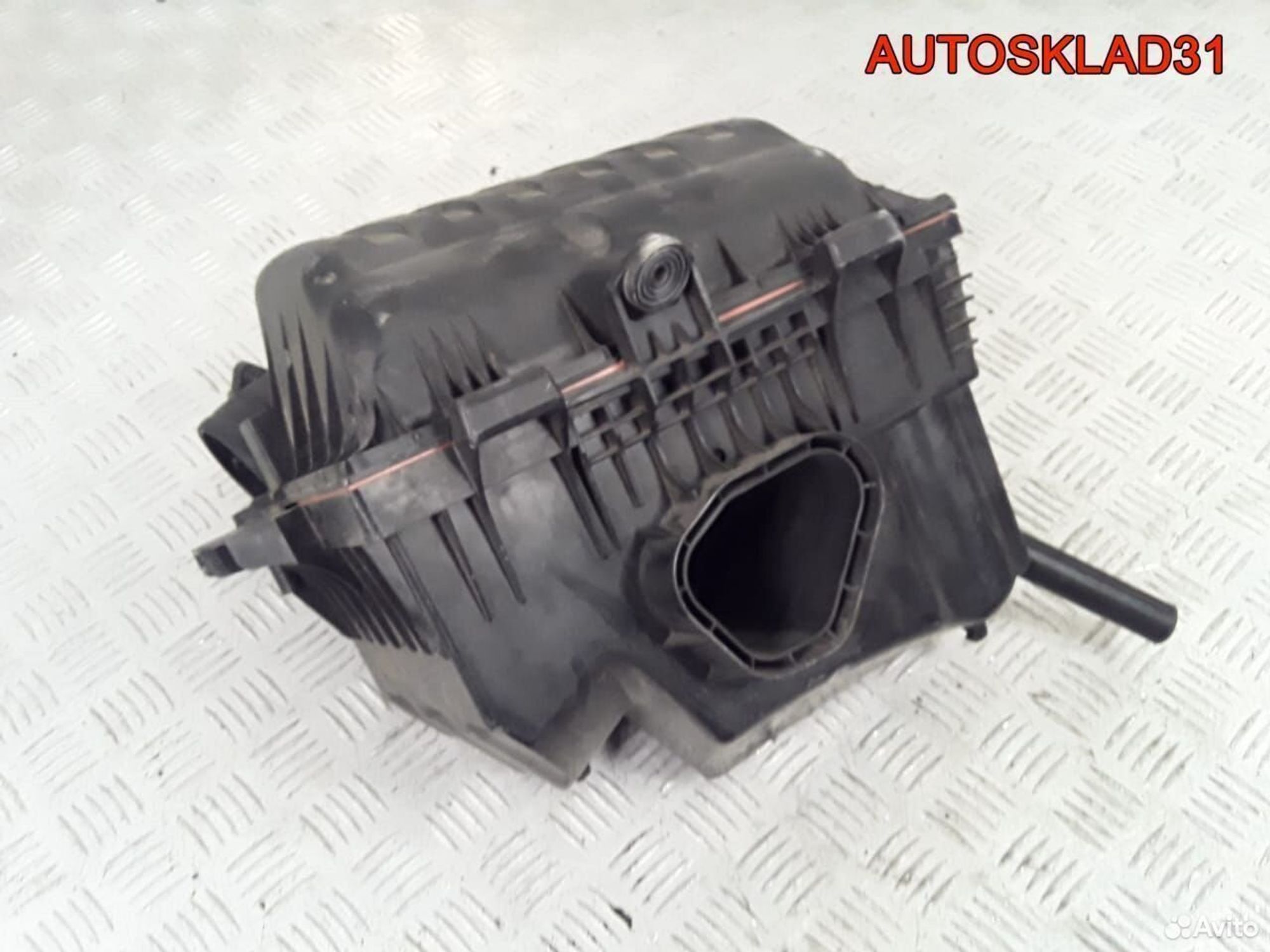 Корпус воздушного фильтра VW Sharan 7M3129607BC, 3600 рублей, Дубовое