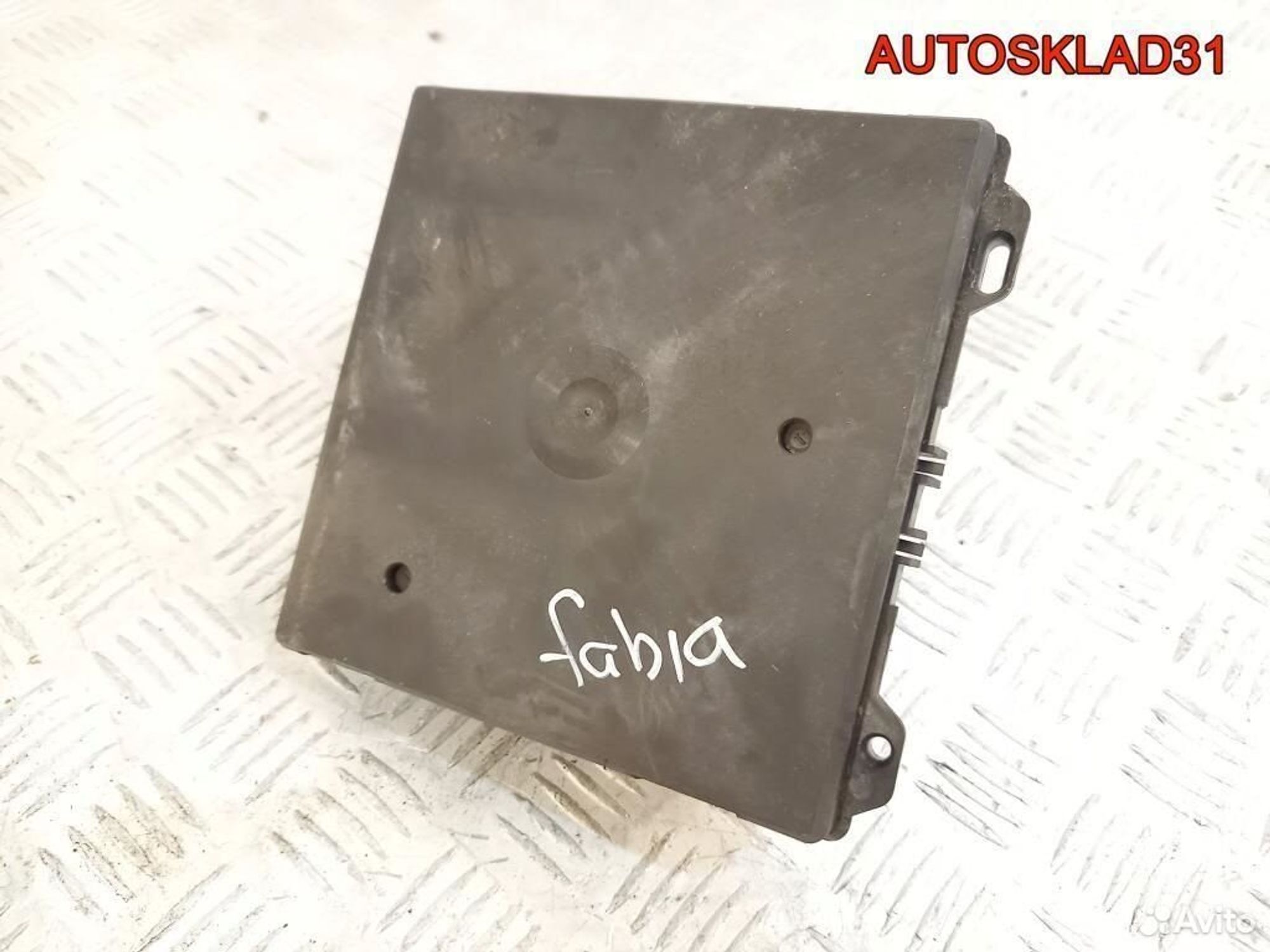 Блок комфорта Skoda Fabia 6Q2937049B, 2900 рублей, Дубовое