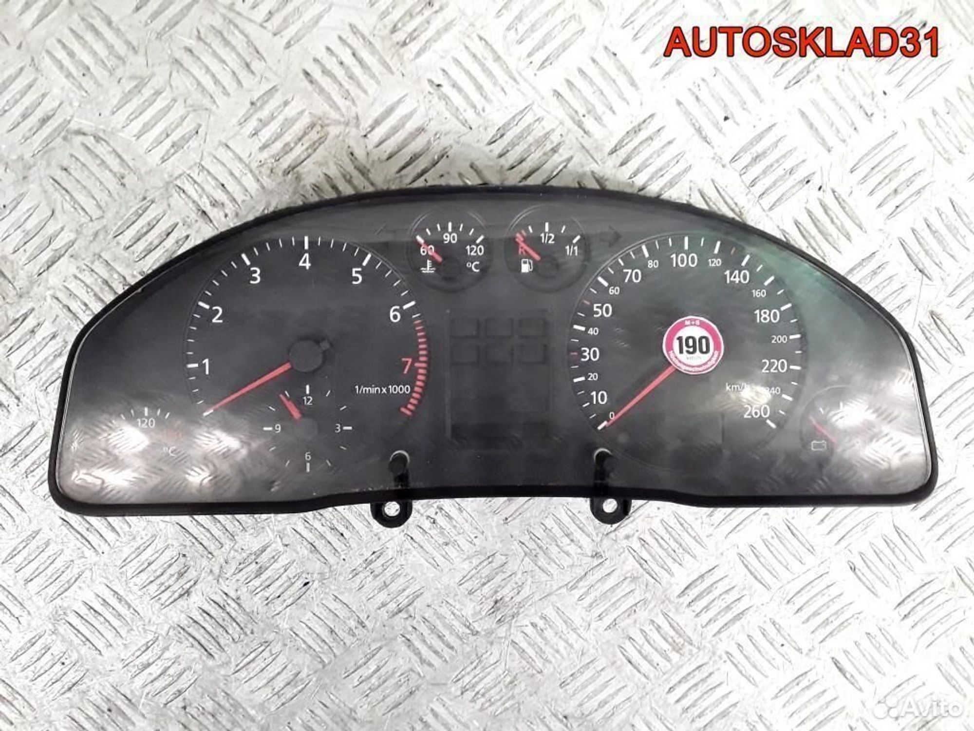 Панель приборов Audi A6 C5 4B0919860P бензин, 4100 рублей, Дубовое