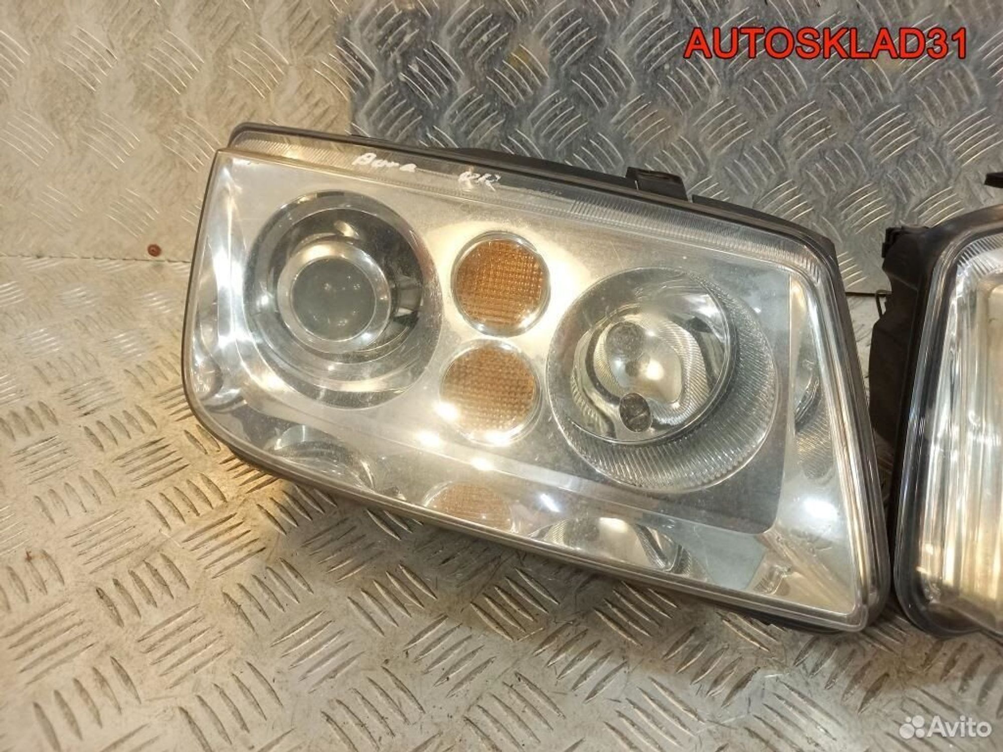 Фары ксеноновые комплект VW Bora 1J5941015AM, 80000 рублей, Дубовое