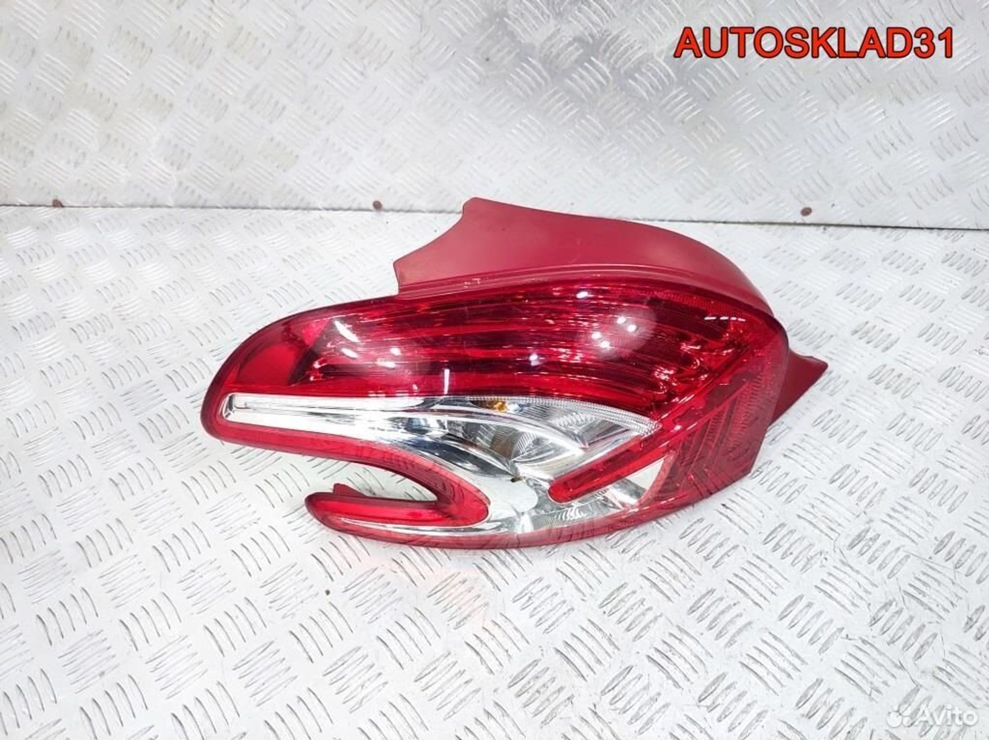Фонарь задний левый Peugeot 208 9672628280, 5700 рублей, Дубовое