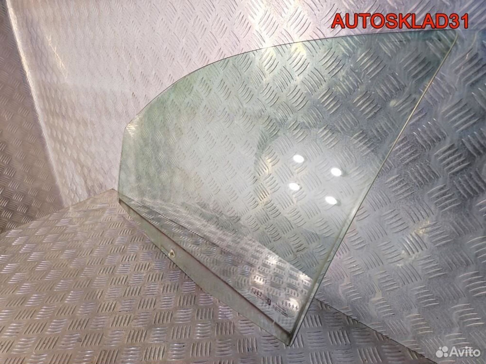 Стекло двери передней левой Ford Fusion 1336305, 1700 рублей, Дубовое