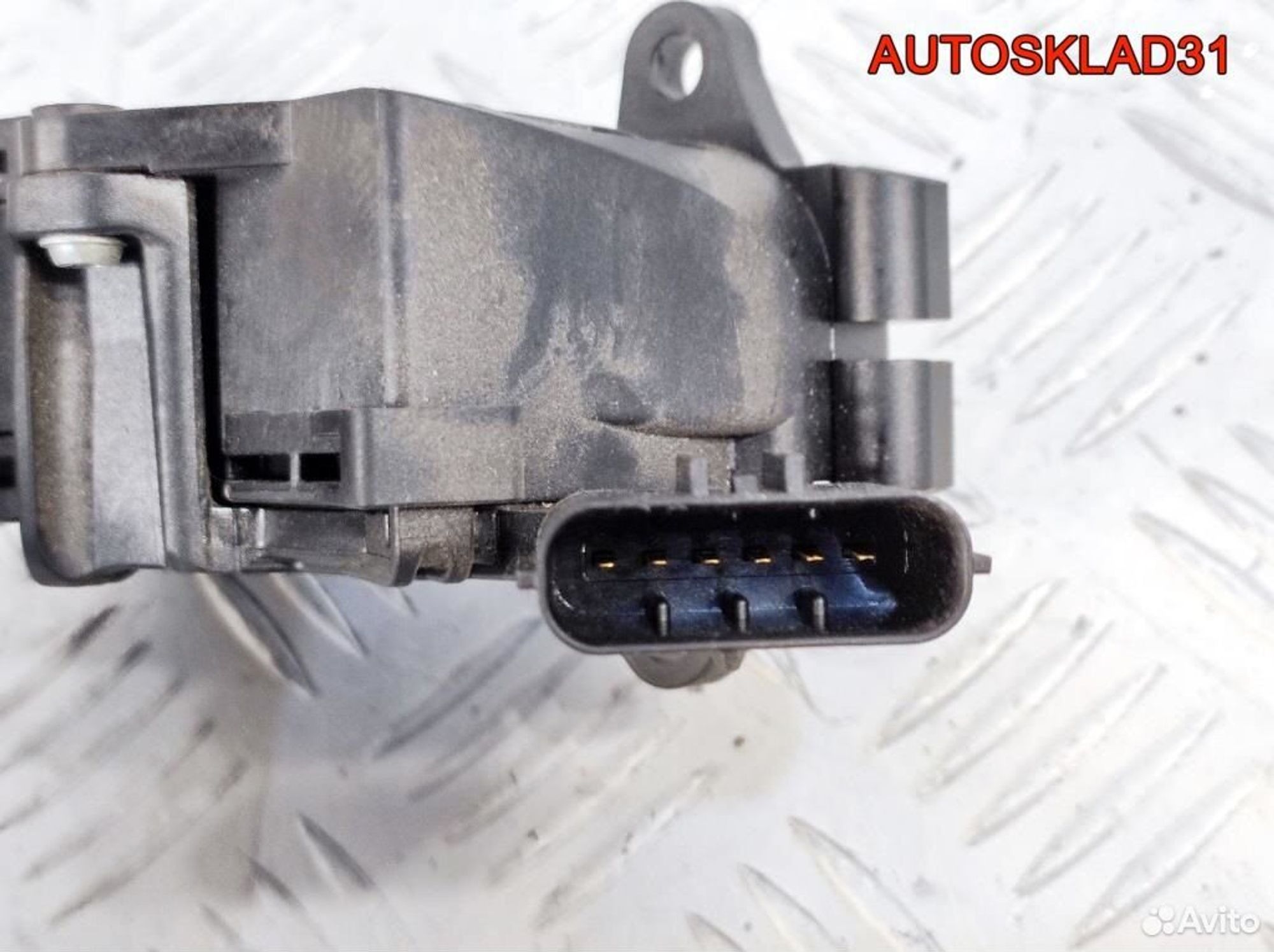 Педаль газ Skoda Rapid 1,6 CXM 6C1723503D Дизель, 1700 рублей, Дубовое