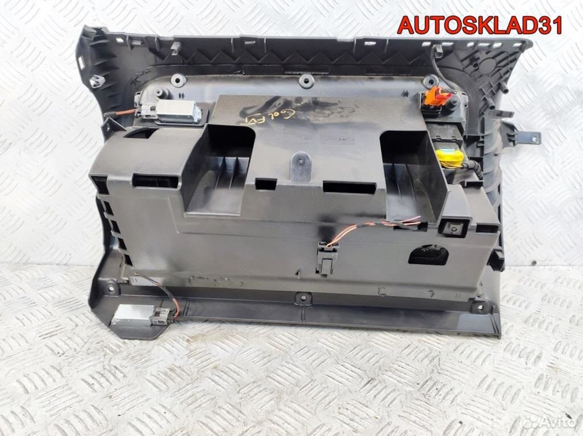 Бардачок Volkswagen Golf 6 1K1857290E, 2100 рублей, Дубовое