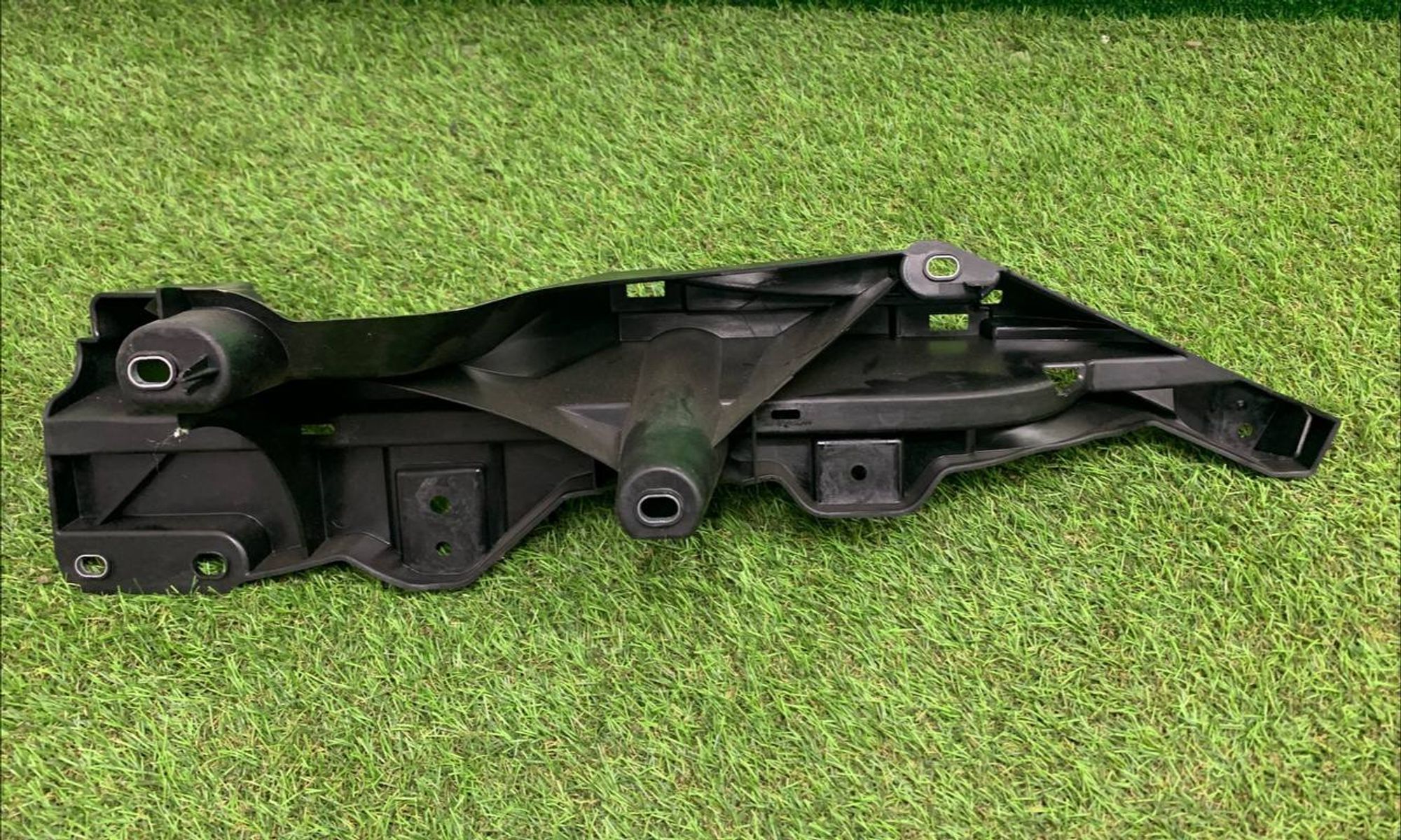 https://ycs.partsauto.market/partsauto-images/thmbs/fe3598d81d96ccd0d48866cd4b8a0dea/2e7ea7c3e9df33558919fbd89908cc27/ee5784cb9b07cad17a28585961ebf867.jpg