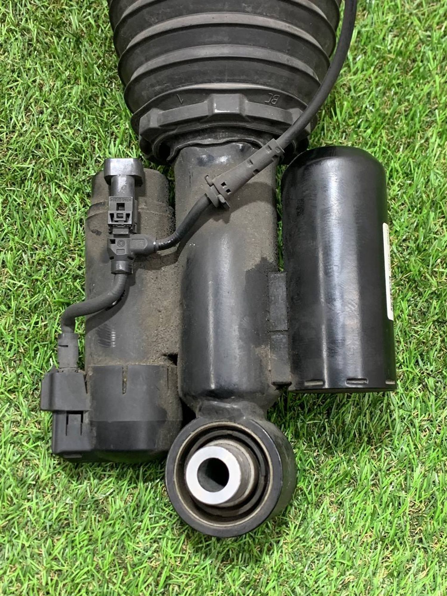 https://ycs.partsauto.market/partsauto-images/thmbs/fe3598d81d96ccd0d48866cd4b8a0dea/30107190a8abb354620cd75e60655dc6/c2060d485630f27421443491e1df919a.jpg