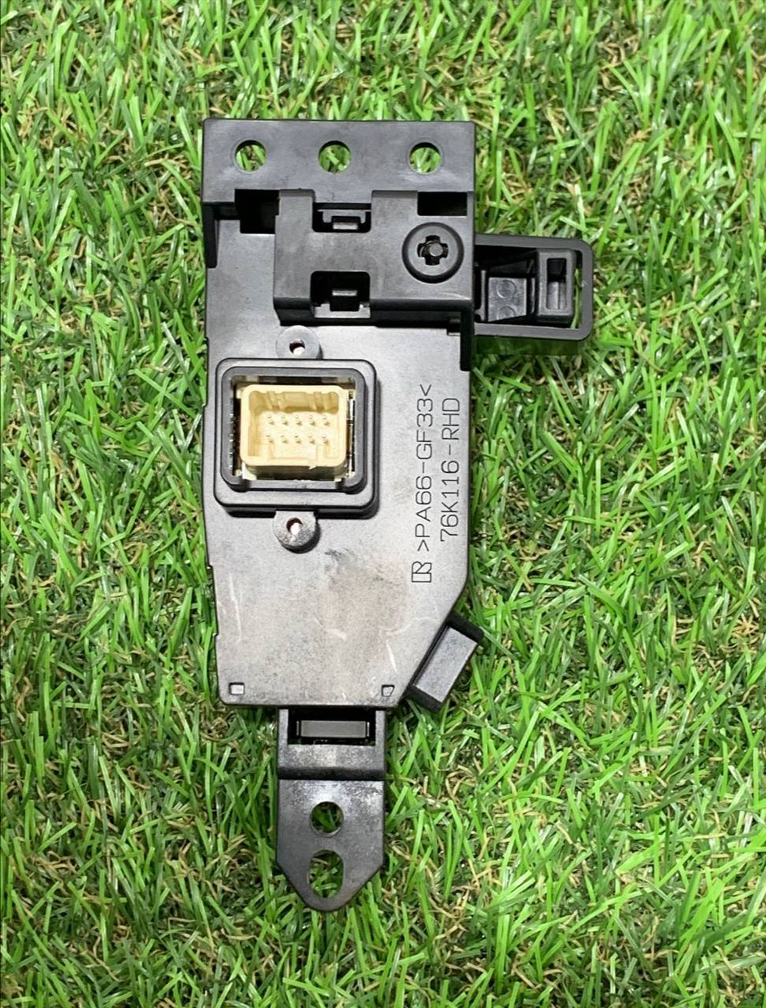 https://ycs.partsauto.market/partsauto-images/thmbs/fe3598d81d96ccd0d48866cd4b8a0dea/3be9f3456bf750d682fb77ccaa91a066/20b48530a06a9884fe183912bfa56ef9.jpg