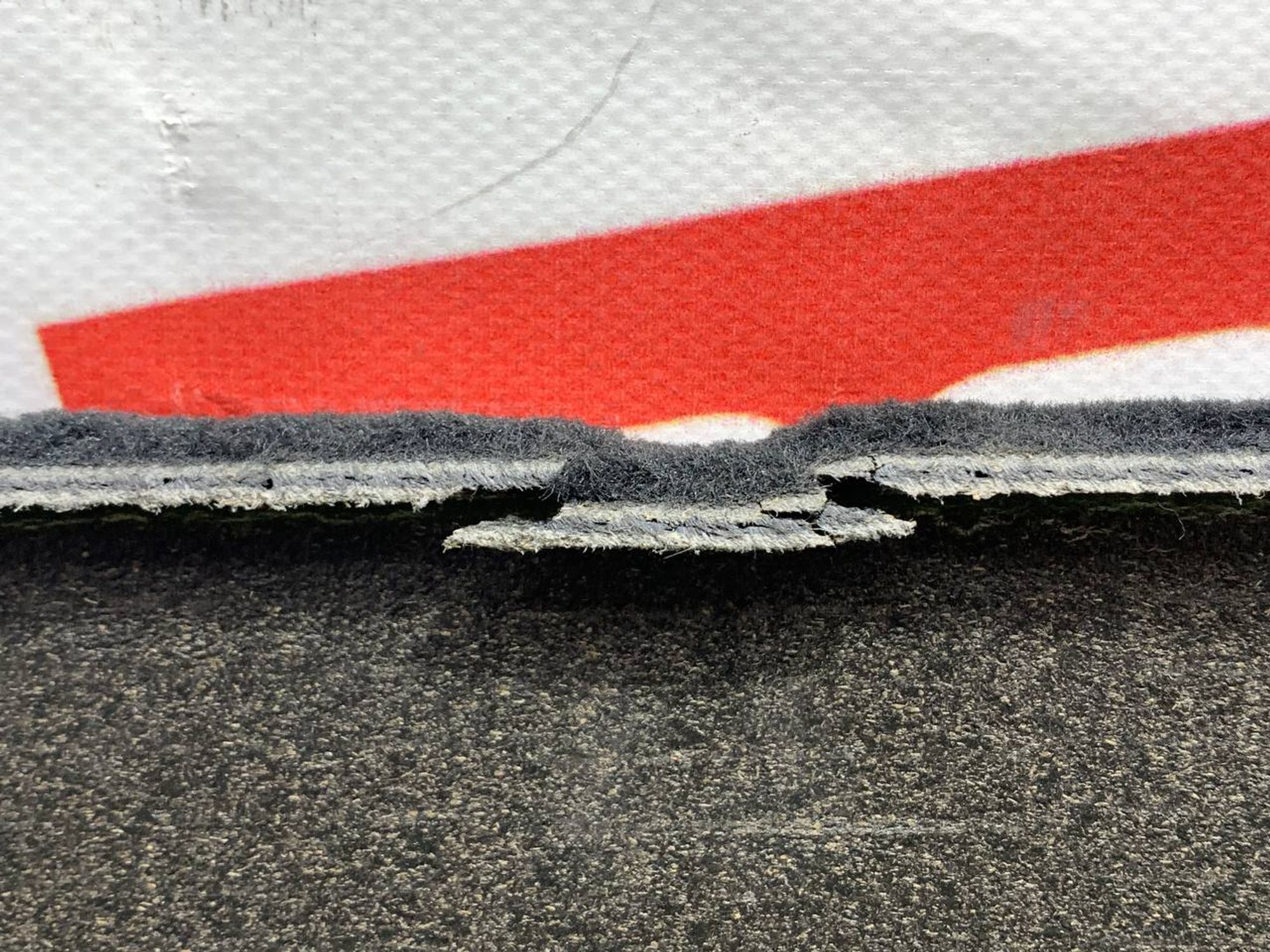 https://ycs.partsauto.market/partsauto-images/thmbs/fe3598d81d96ccd0d48866cd4b8a0dea/47b300d914254544244bde953bd36832/0ad4a8855b07570d4126b3012cd6c443.jpg