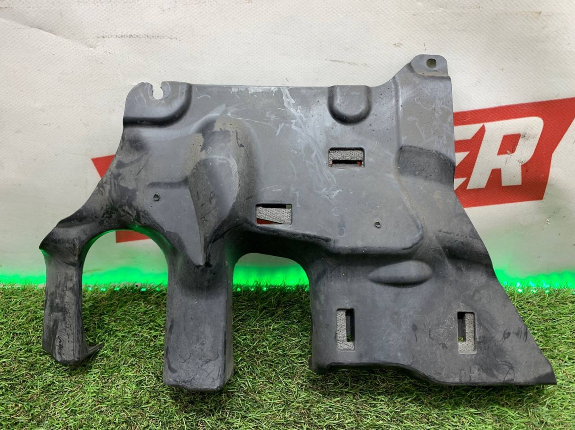 https://ycs.partsauto.market/partsauto-images/thmbs/fe3598d81d96ccd0d48866cd4b8a0dea/4cea31ccd08d717c65949083e8cb871b/3349d858ea26df02e203584c9a673cee.jpg