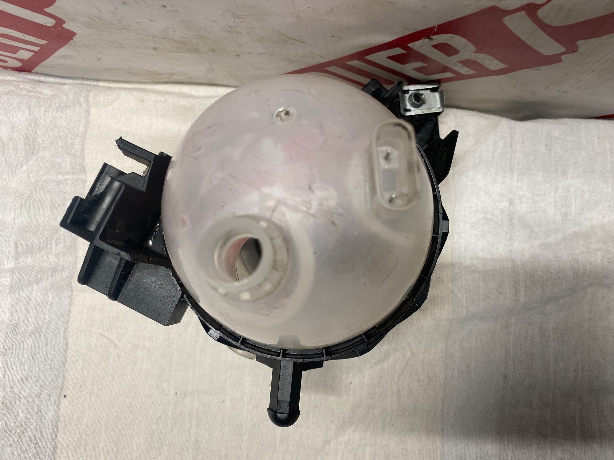 https://ycs.partsauto.market/partsauto-images/thmbs/fe3598d81d96ccd0d48866cd4b8a0dea/65138460375012fb50cb2128c7977e97/1e299592122a8016685b6f8472d821b1.jpg