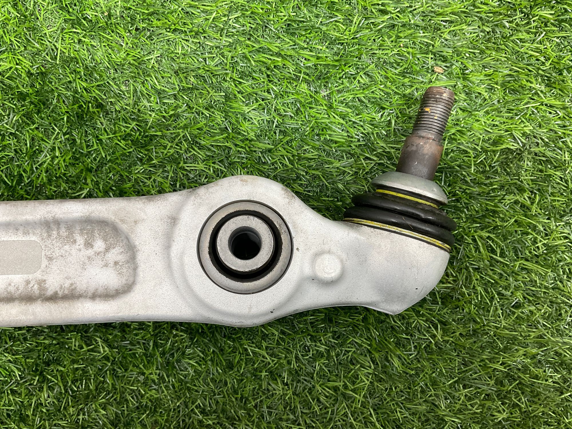 https://ycs.partsauto.market/partsauto-images/thmbs/fe3598d81d96ccd0d48866cd4b8a0dea/7039a6685c26174c4ab94924418915af/4cb6a2caee16f1371c8a2faa65a2a713.jpg