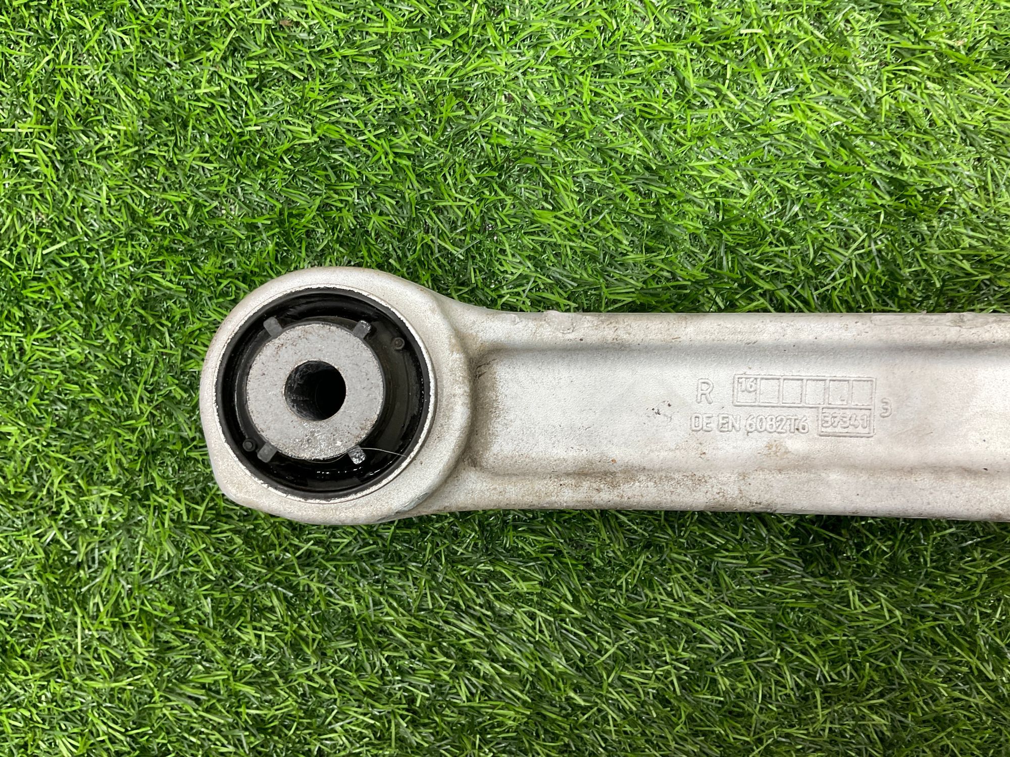 https://ycs.partsauto.market/partsauto-images/thmbs/fe3598d81d96ccd0d48866cd4b8a0dea/7039a6685c26174c4ab94924418915af/f7464a7516e9567a7b913220f06f8158.jpg