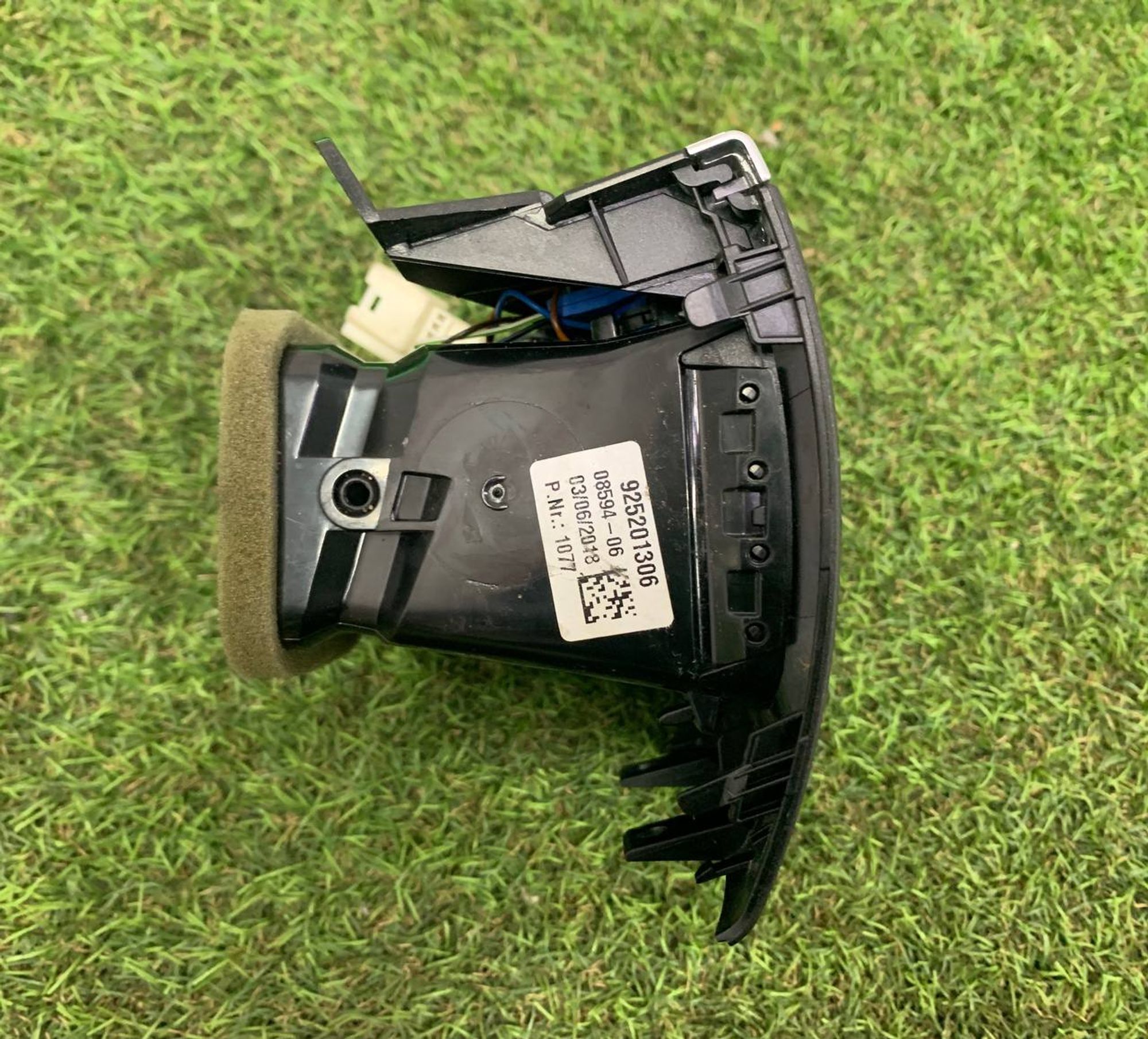 https://ycs.partsauto.market/partsauto-images/thmbs/fe3598d81d96ccd0d48866cd4b8a0dea/7f5b7a47e4b2dc0ac1c8b8bf259bbd3a/dc279da6a69b493b5835690c7d847f14.jpg