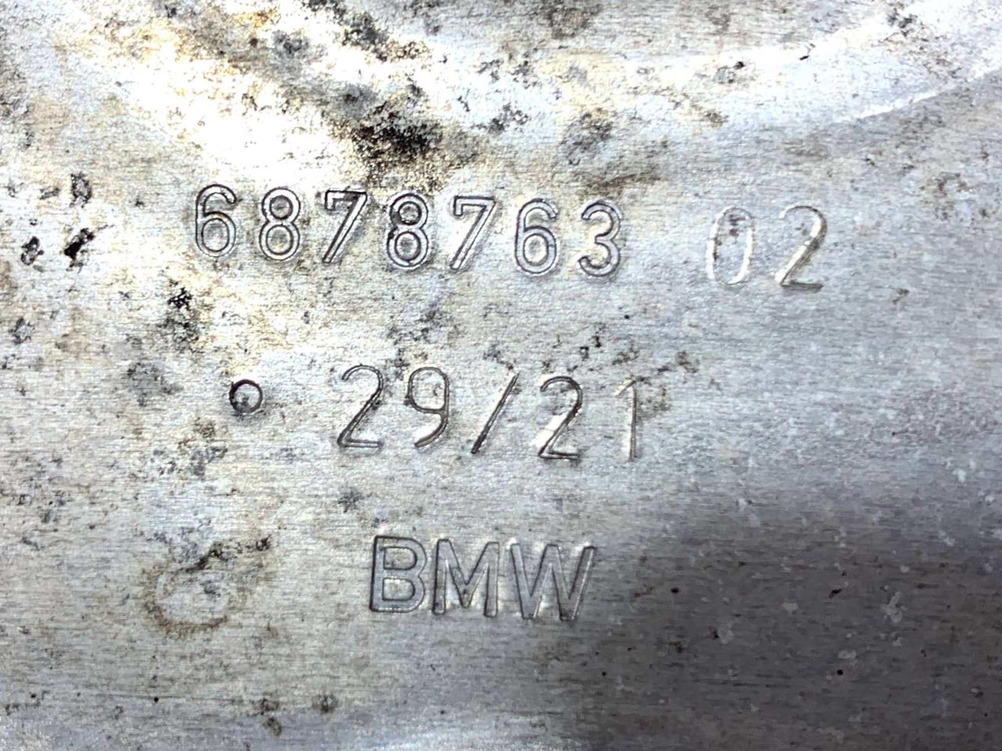 https://ycs.partsauto.market/partsauto-images/thmbs/fe3598d81d96ccd0d48866cd4b8a0dea/8e631d9d0db0e1fd011edd366cff74db/653efea8fdbbb8052012c7d5ab9b5421.jpg