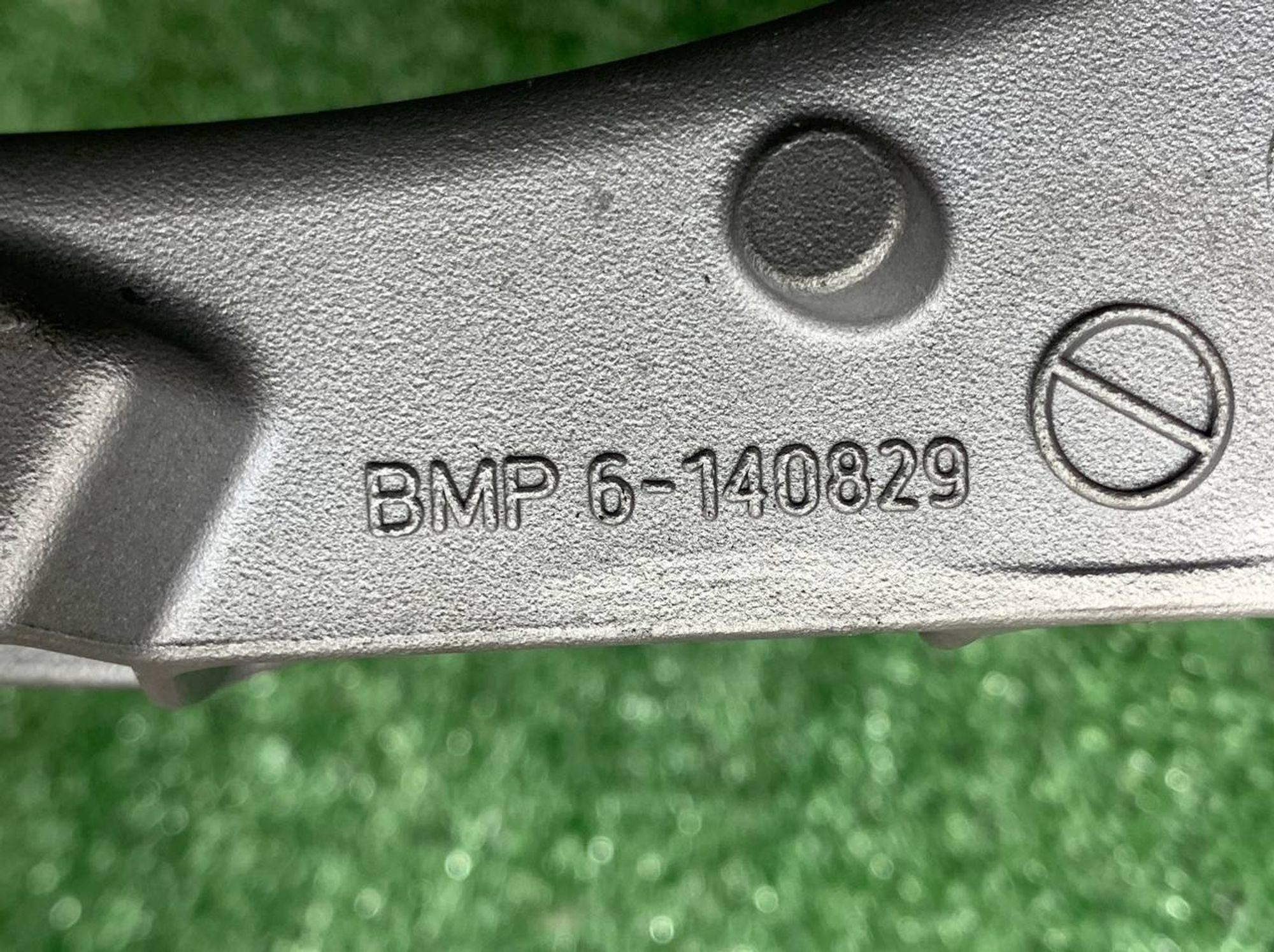 https://ycs.partsauto.market/partsauto-images/thmbs/fe3598d81d96ccd0d48866cd4b8a0dea/90c0e23c2e1d328945dfb04782546dab/0b22b2d4787c87e93cf2a339de74dd0d.jpg