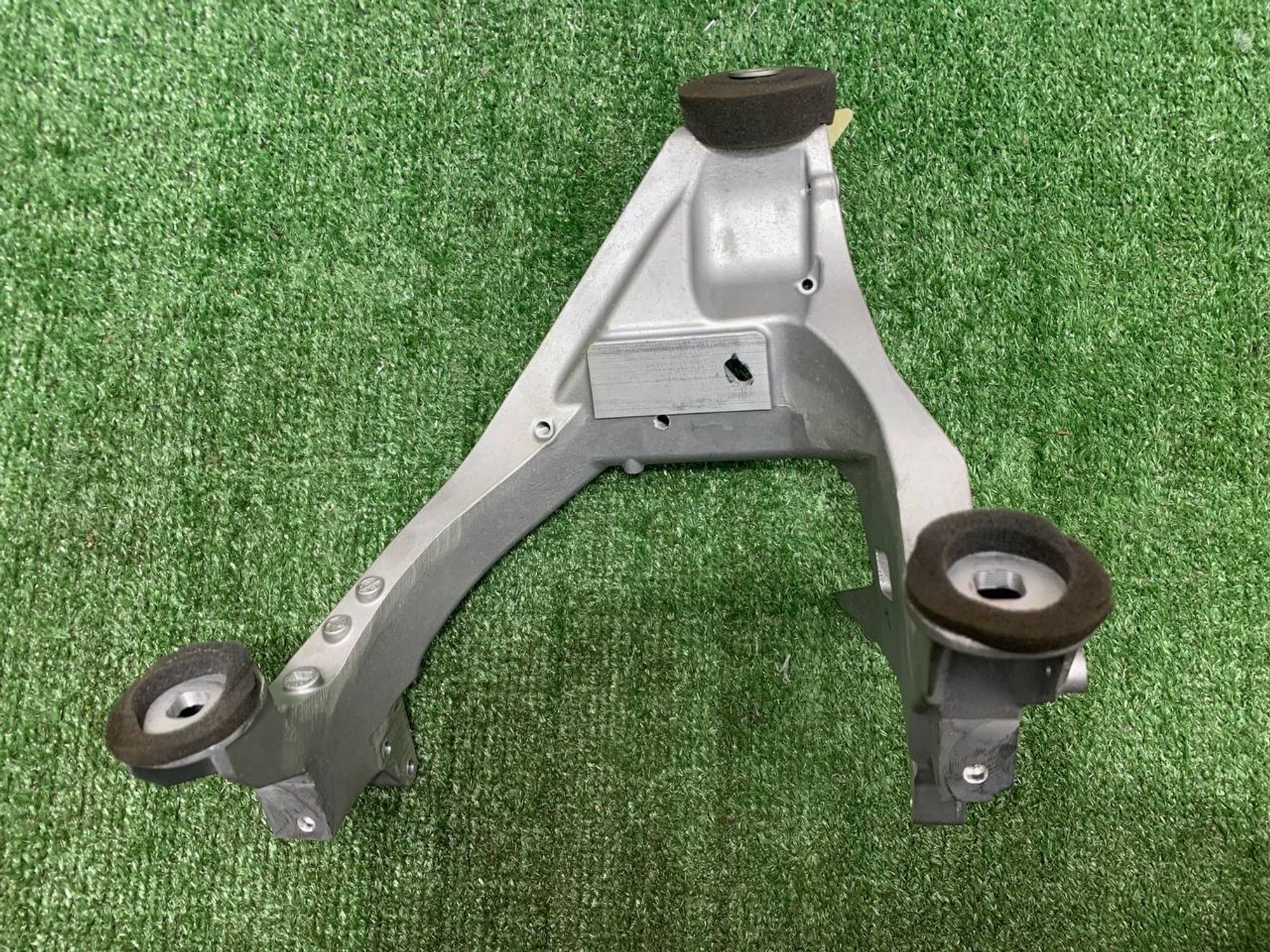 https://ycs.partsauto.market/partsauto-images/thmbs/fe3598d81d96ccd0d48866cd4b8a0dea/90c0e23c2e1d328945dfb04782546dab/62e3294c53cc6812d164cb6e488b42a1.jpg