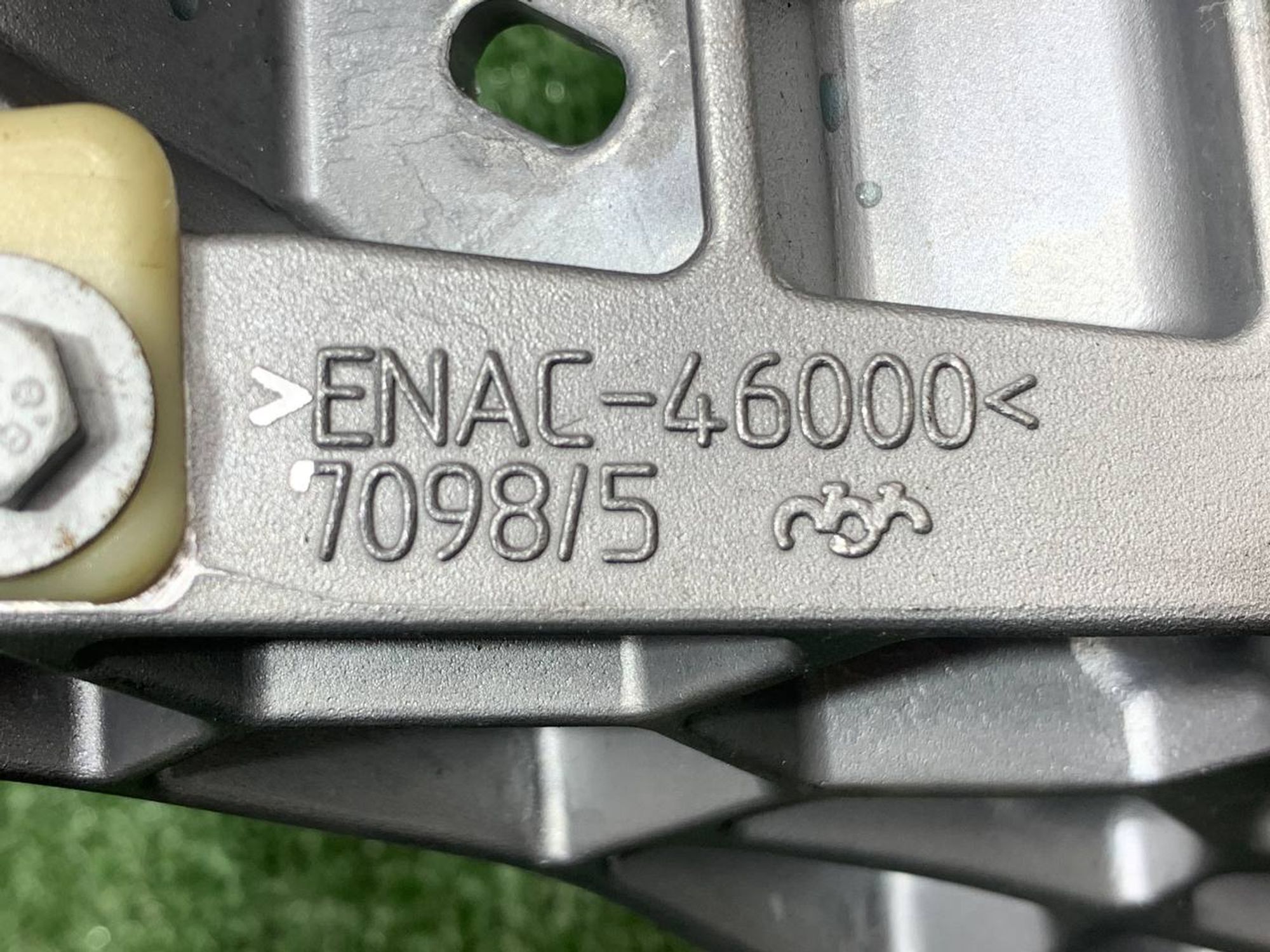 https://ycs.partsauto.market/partsauto-images/thmbs/fe3598d81d96ccd0d48866cd4b8a0dea/90c0e23c2e1d328945dfb04782546dab/c696c72f12f27f3f237bc477a0660d63.jpg