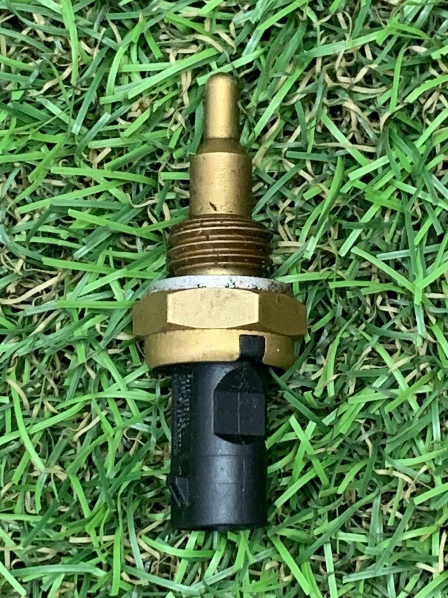 https://ycs.partsauto.market/partsauto-images/thmbs/fe3598d81d96ccd0d48866cd4b8a0dea/99adf0855a4bea436eb2a697cc7e580f/eb179f37c9a2f063f1f960285816ecf0.jpg