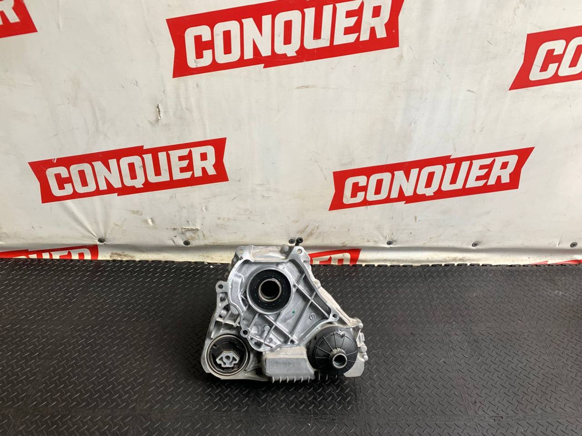 https://ycs.partsauto.market/partsauto-images/thmbs/fe3598d81d96ccd0d48866cd4b8a0dea/9fe44e9d3a90bb69d4521349d482d9a4/41ee431aeeb805b2eeac6d3084c8384a.jpg