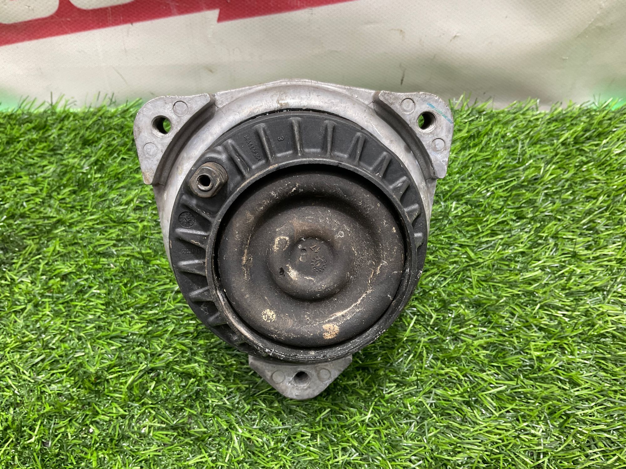 https://ycs.partsauto.market/partsauto-images/thmbs/fe3598d81d96ccd0d48866cd4b8a0dea/a284a293ff1a842059c3c17b0f0384e3/dcc1a7af0988dfb97fdc75cb5ad45a0c.jpg