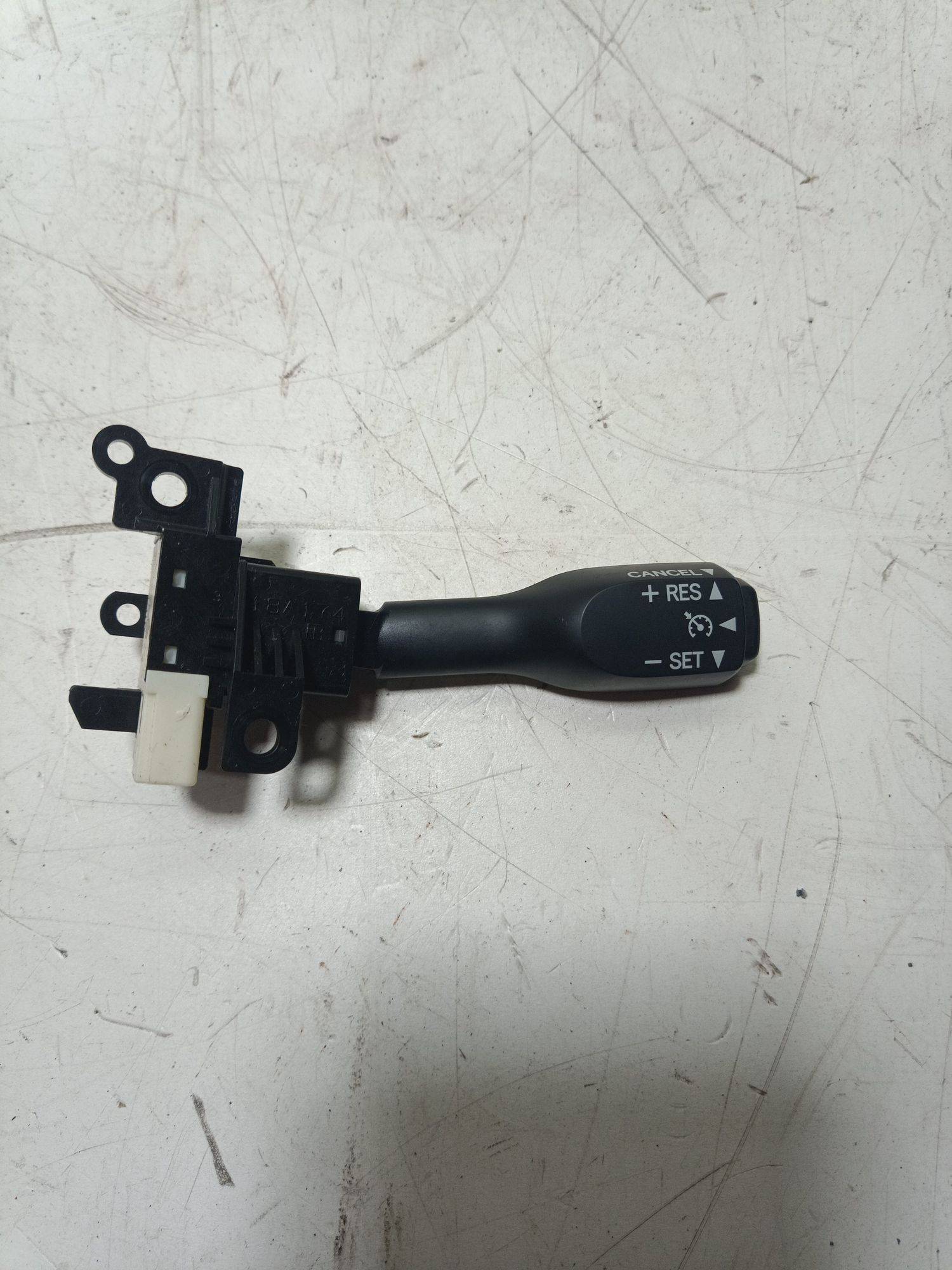 https://ycs.partsauto.market/partsauto-images/thmbs/fe3598d81d96ccd0d48866cd4b8a0dea/ab637f06151373ba20998a6d799ee553/e314c2dc00228b90c2d053bae26b8006.jpg