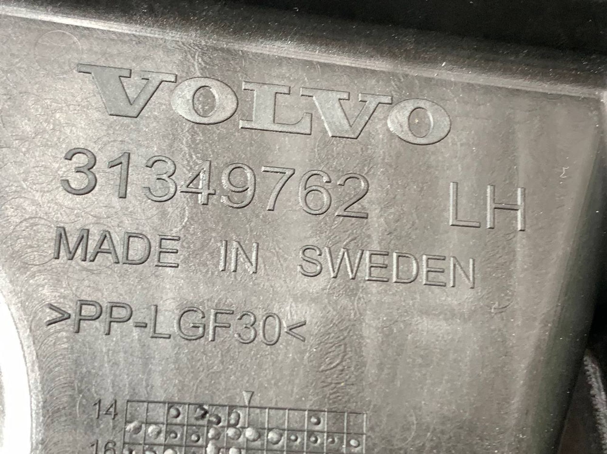 https://ycs.partsauto.market/partsauto-images/thmbs/fe3598d81d96ccd0d48866cd4b8a0dea/b7e65db3f5143a66d7df30003fcd1417/c0ccd0dd370f1f70a3ee9d7aa61ad96c.jpg