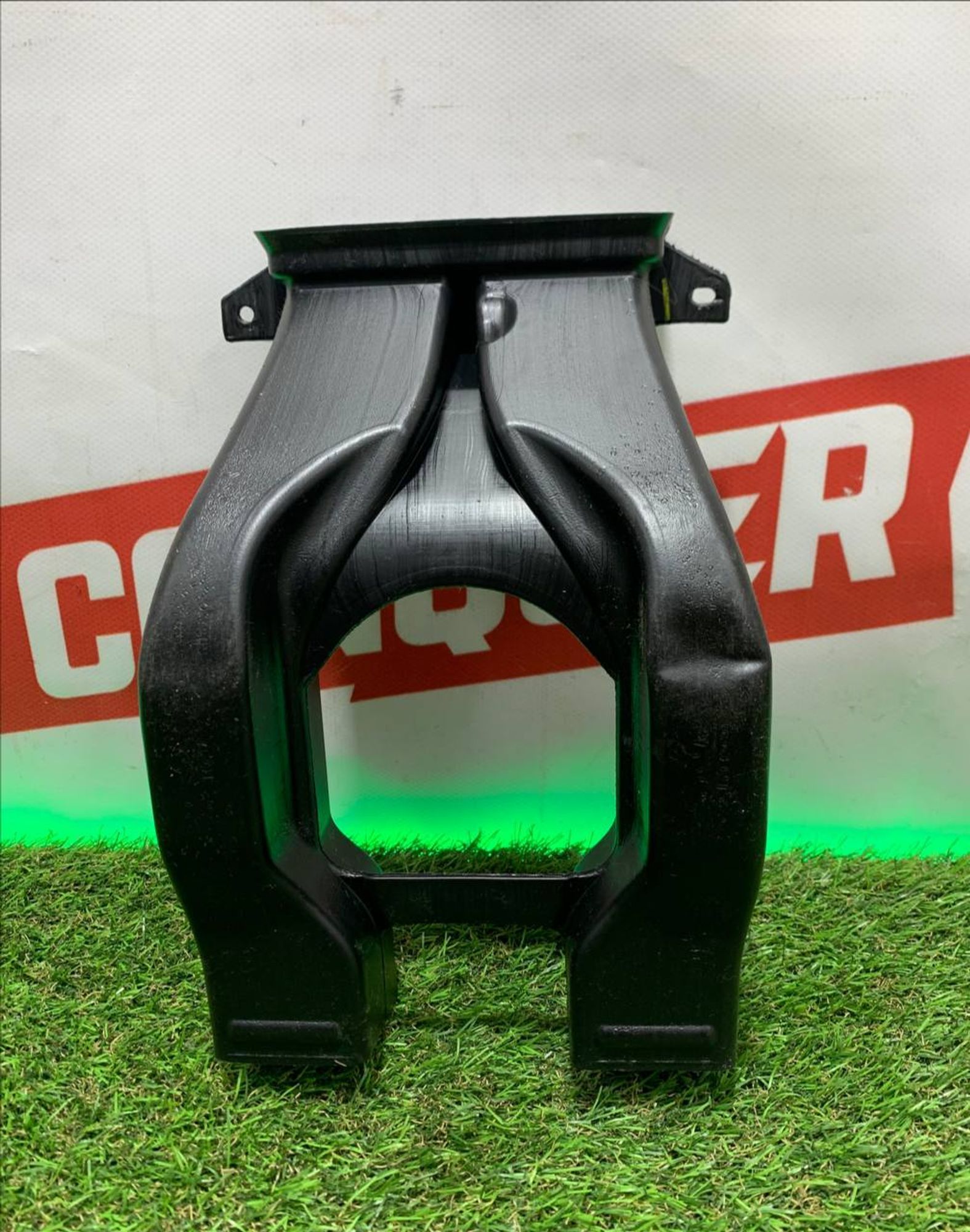 https://ycs.partsauto.market/partsauto-images/thmbs/fe3598d81d96ccd0d48866cd4b8a0dea/bd1d6f1ec02efc94736159d39dcc1bb9/94c1b1778cf834d0c4e8b7194634f914.jpg