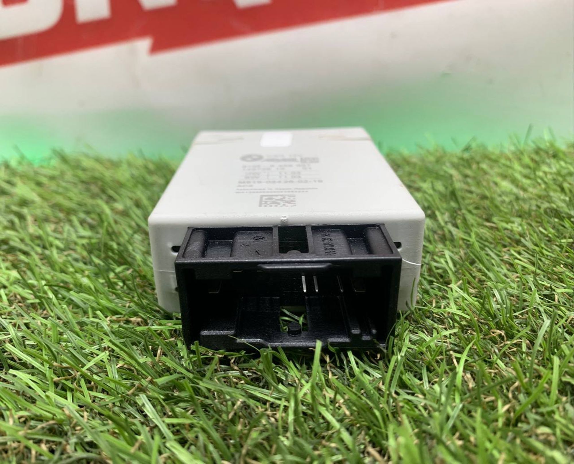 https://ycs.partsauto.market/partsauto-images/thmbs/fe3598d81d96ccd0d48866cd4b8a0dea/c79a53225c8399607800e1d9acc3fcf3/f69b5735644ad0a48e8a8e7791792974.jpg