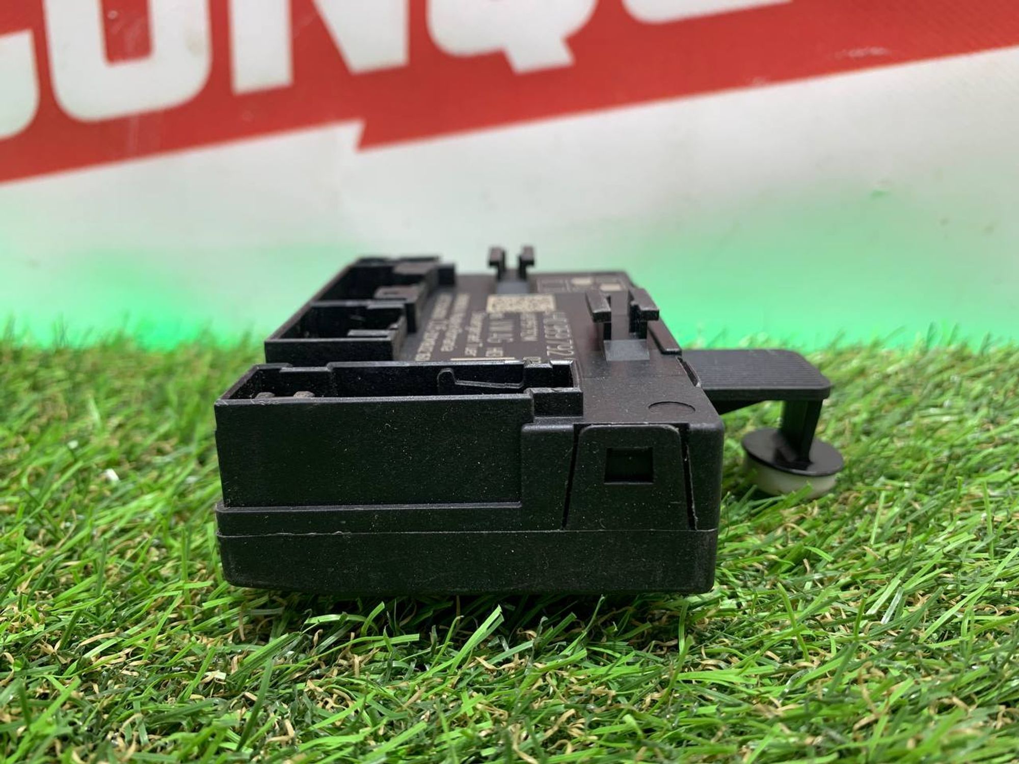 https://ycs.partsauto.market/partsauto-images/thmbs/fe3598d81d96ccd0d48866cd4b8a0dea/c7e82c97bda98036486fb443b44368a1/5b6b4dd04f4a101b831e0b75423f2121.jpg