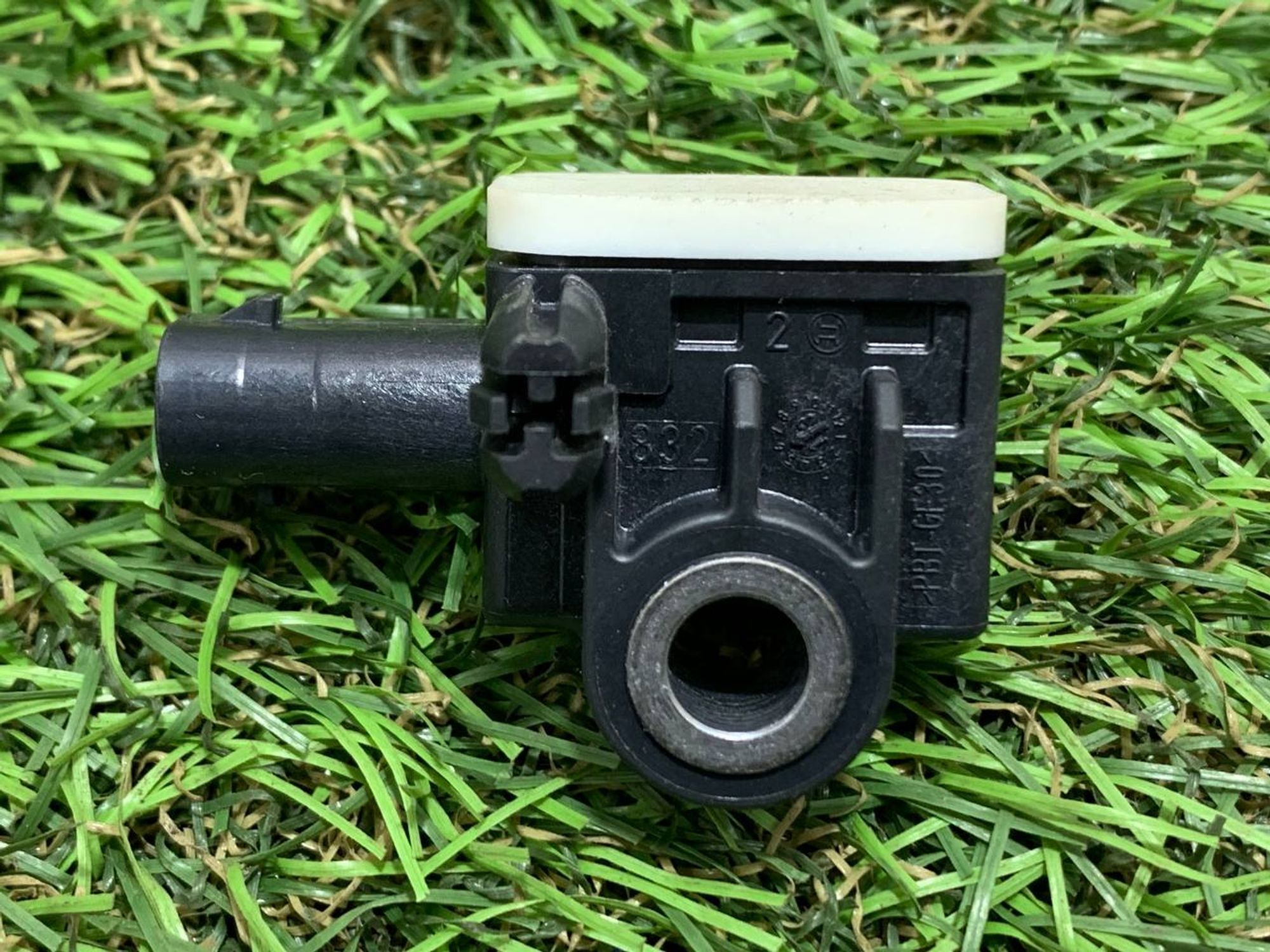 https://ycs.partsauto.market/partsauto-images/thmbs/fe3598d81d96ccd0d48866cd4b8a0dea/c997774b82151f0914081a1b8ae4606c/ed0a3bf3185b049340acecaf311f36c7.jpg