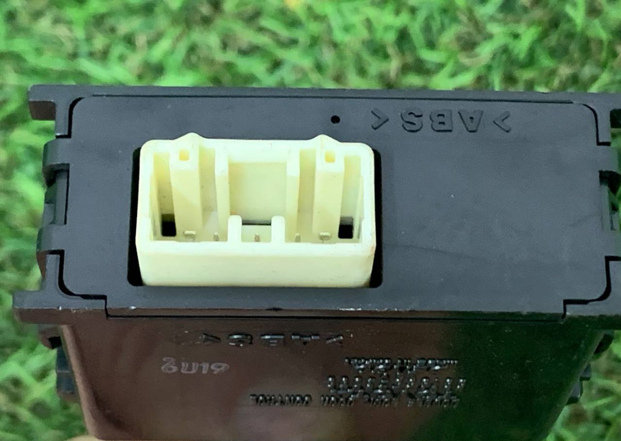 https://ycs.partsauto.market/partsauto-images/thmbs/fe3598d81d96ccd0d48866cd4b8a0dea/e030b1531364ce0630fd6617b443fad4/f2ff0eddc9c9a649b615bd3b6bbc59c0.jpg