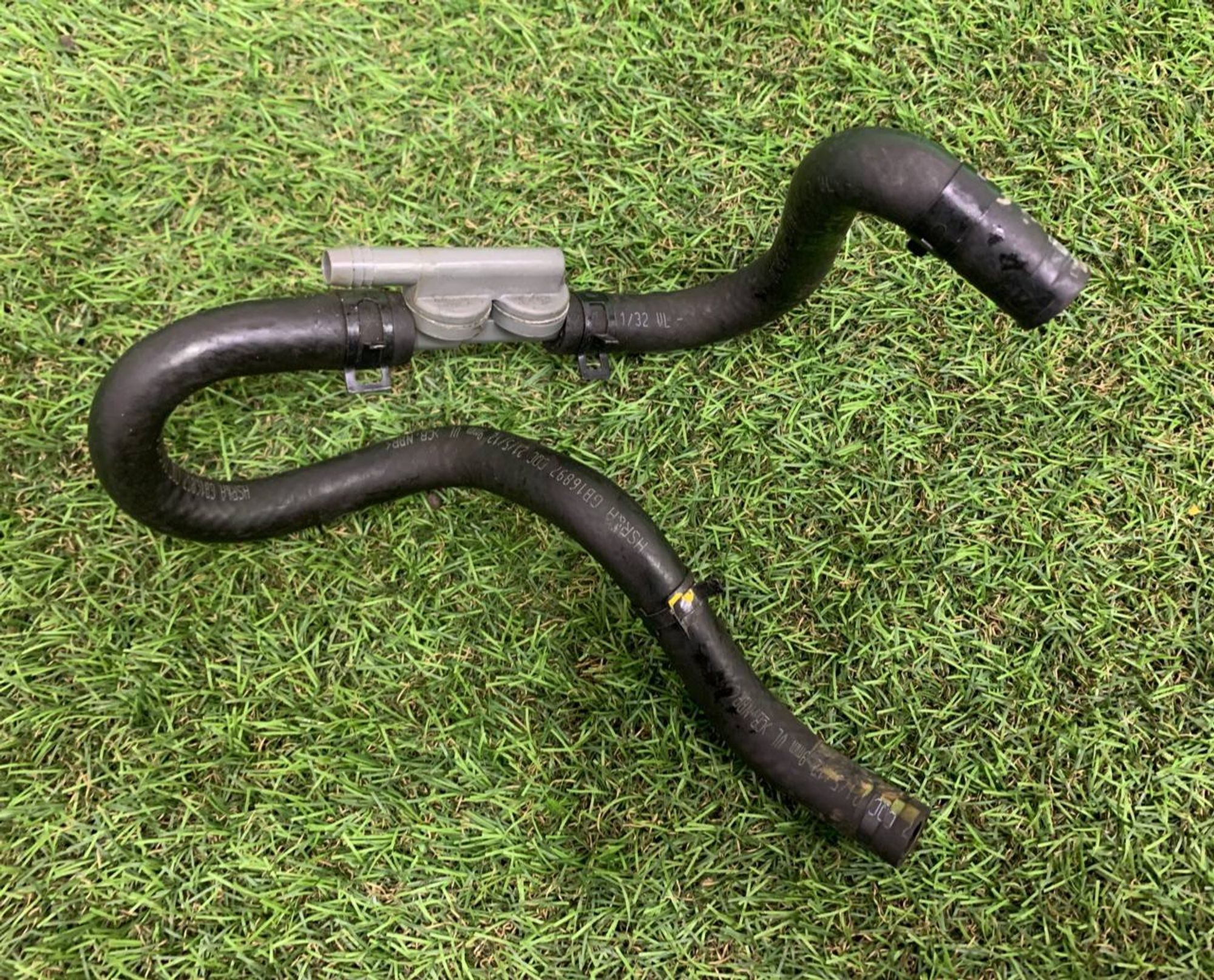 https://ycs.partsauto.market/partsauto-images/thmbs/fe3598d81d96ccd0d48866cd4b8a0dea/ff832bbdca2cc9a39421c954c8f4de99/90b3d70e0652b5aa9441bf75c830e787.jpg