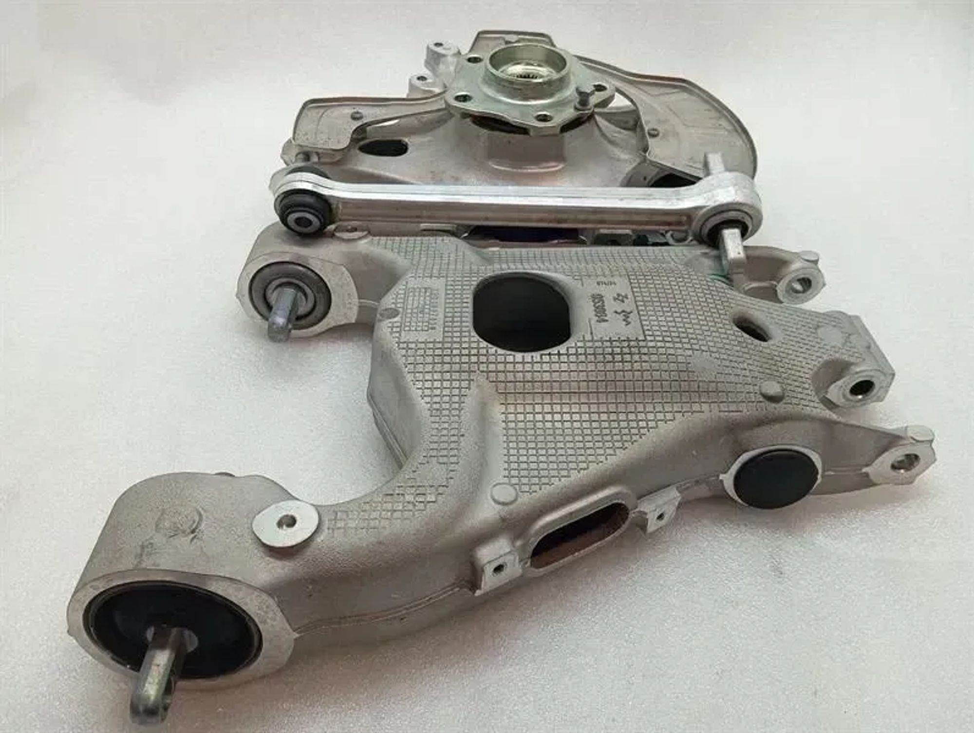 Подвеска задняя левая Purosangue F175, 500000 рублей, Москва