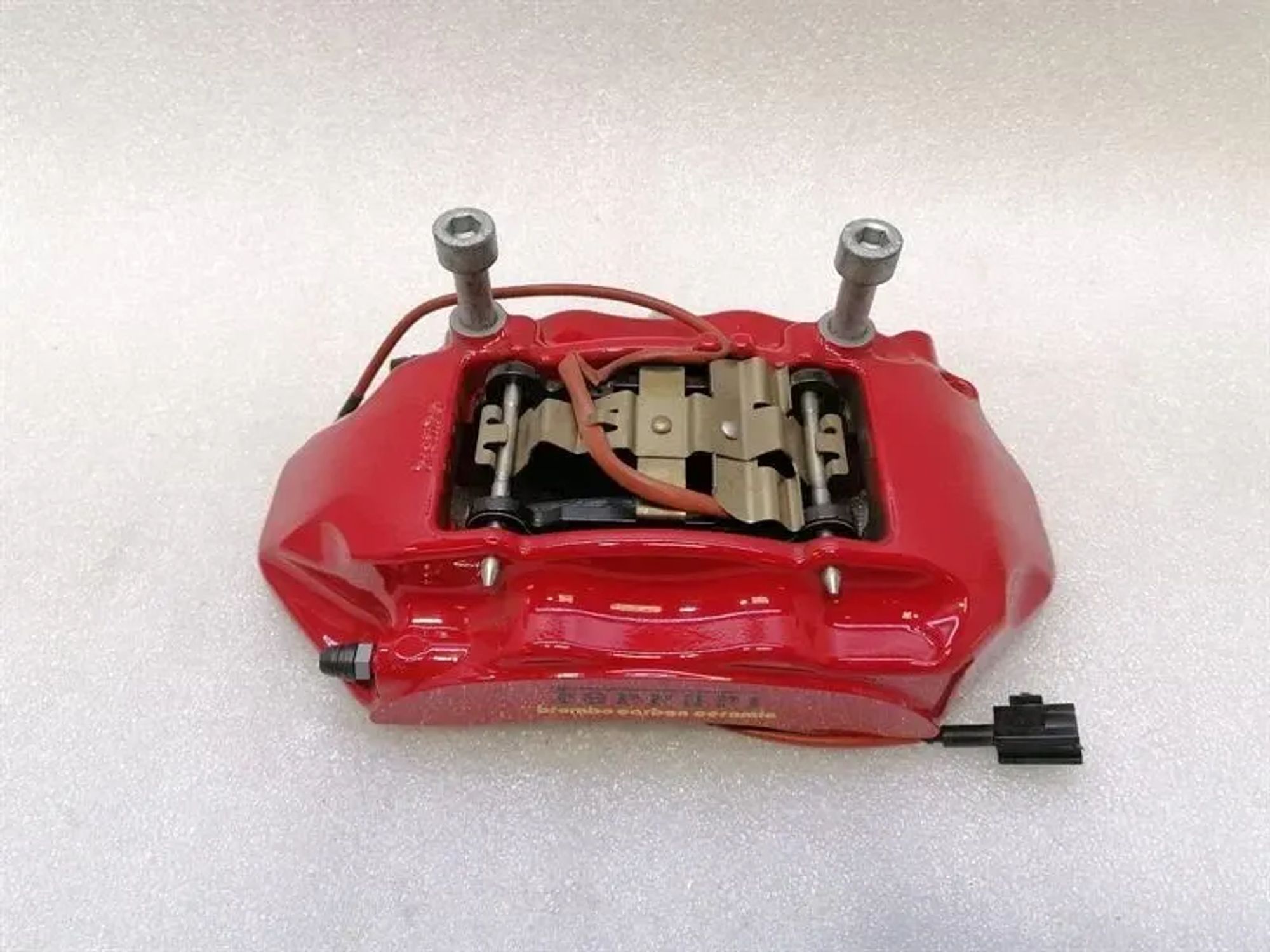 Тормозной суппорт Правый задний Ferrari Purosangue F175, 365000 рублей, Москва