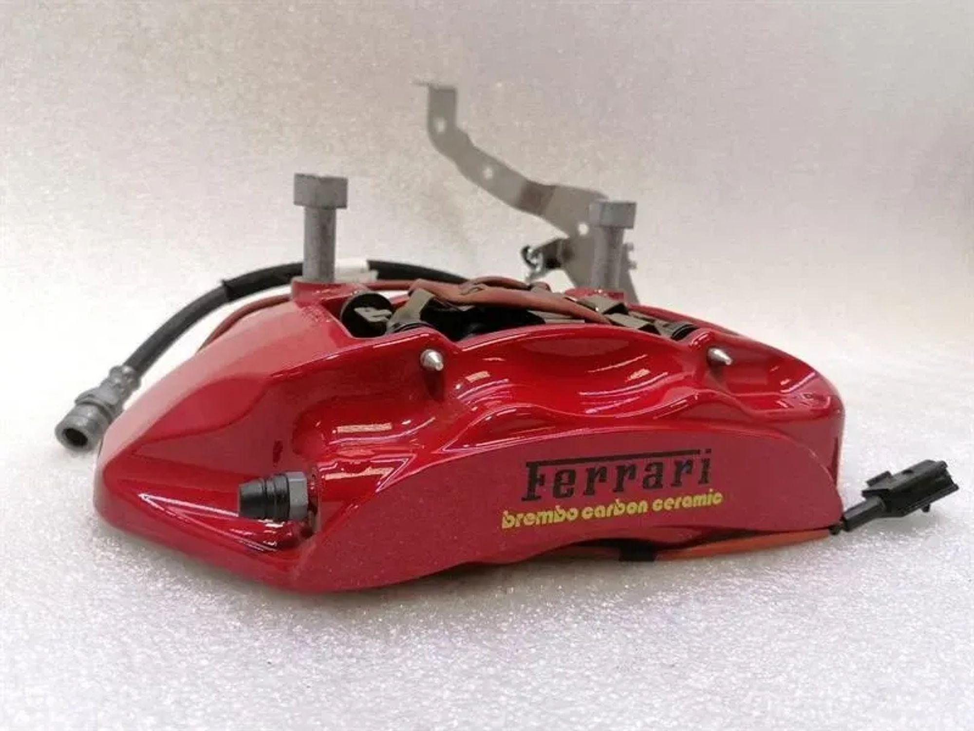 Тормозной суппорт Правый задний Ferrari Purosangue F175, 365000 рублей, Москва