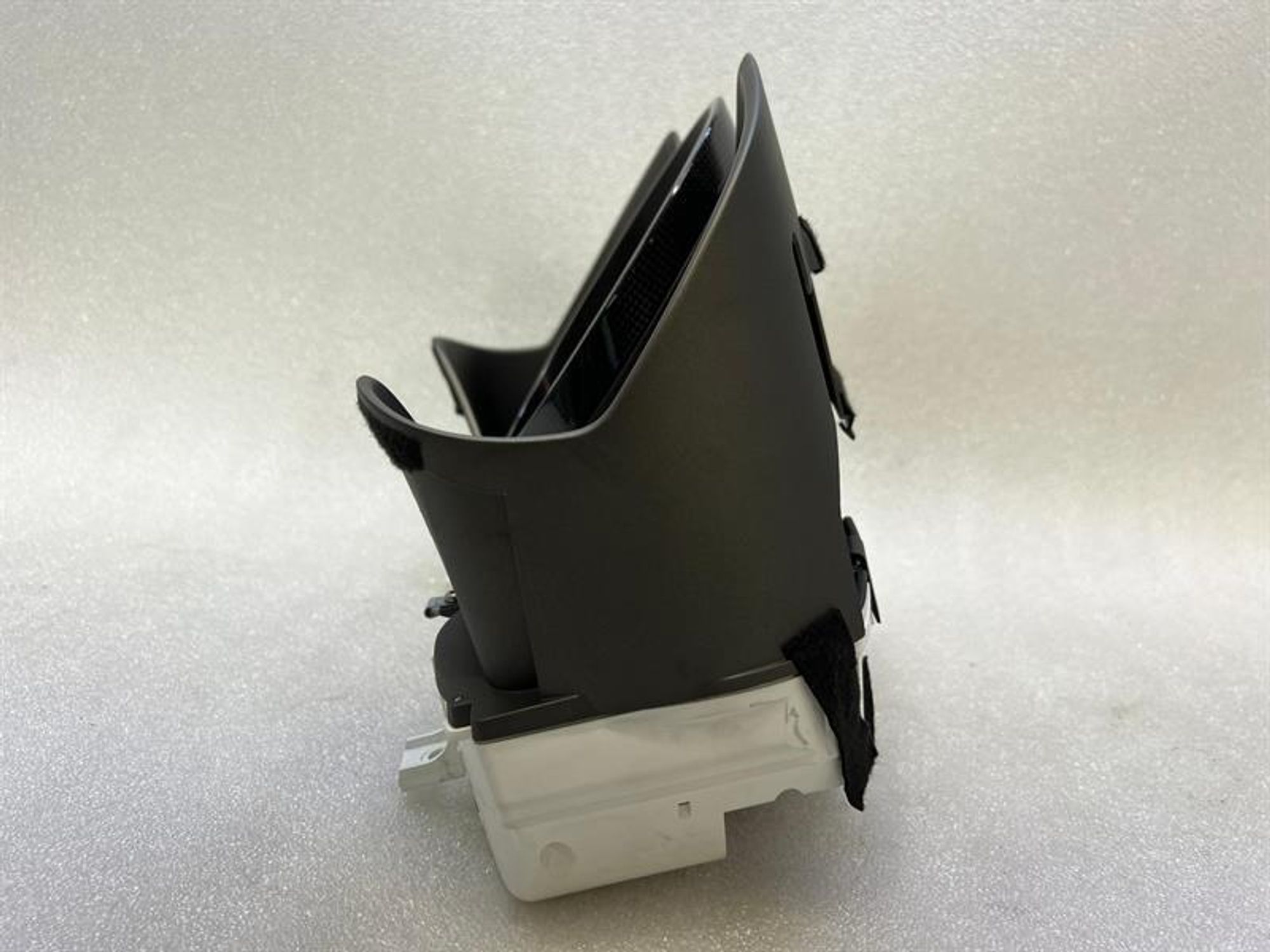 https://ycs.partsauto.market/partsauto-images/thmbs/h353NjtZg3VDP19b5HMt7LlpbQ93/0ad503b6eed409f0a4f7ab7bc4f7cca3/289cc9a67a665aa39a72161b30669ddb.jpg
