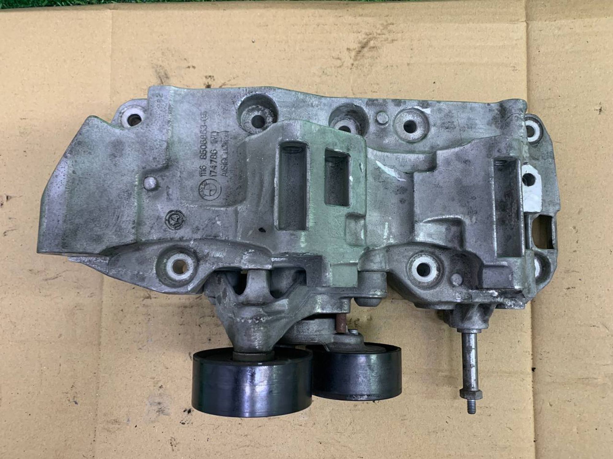 Кронштейн генератора BMW F30 F01 F10 N47 N57, 2000 рублей, Москва