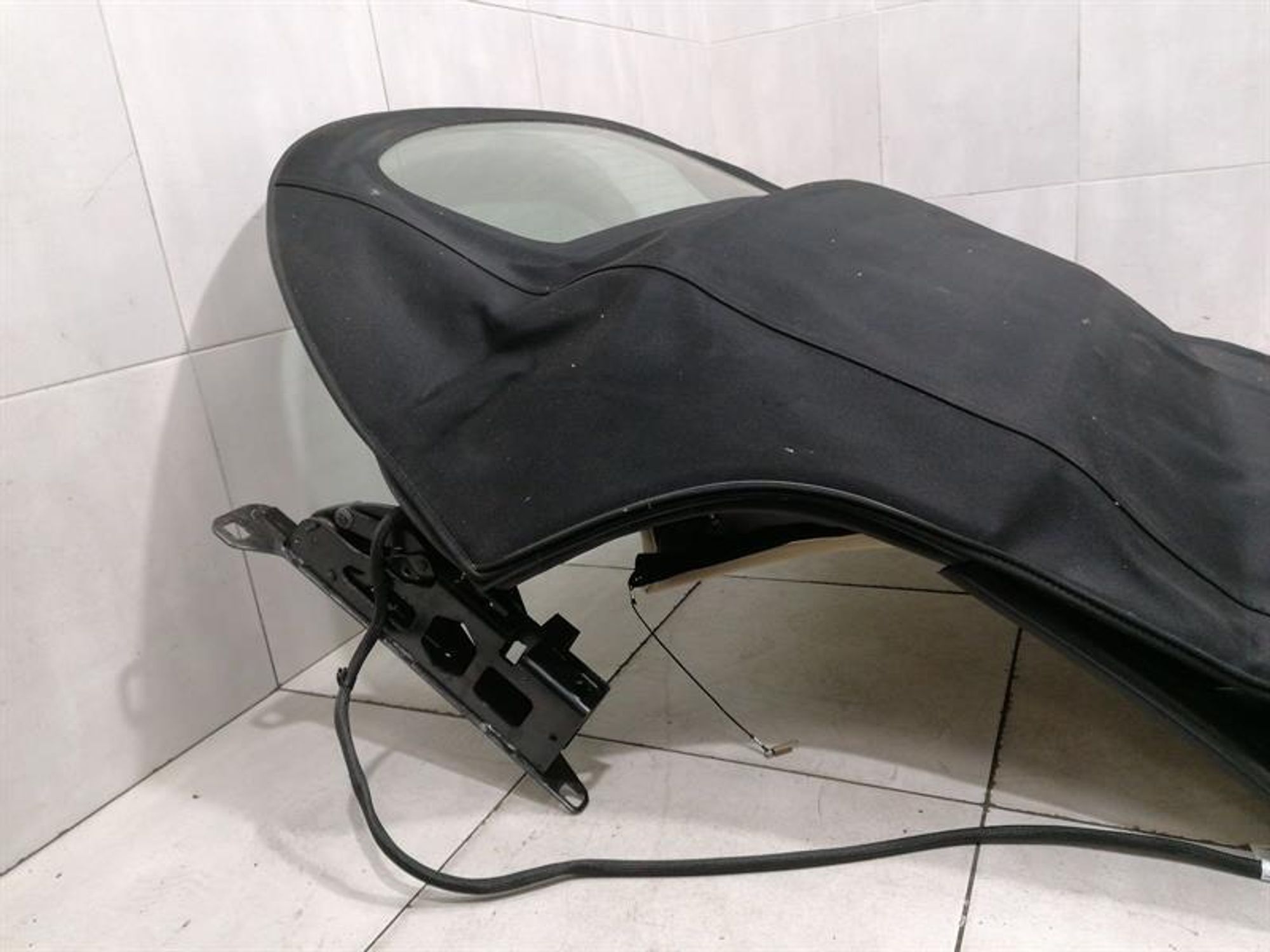 откидной верх Aston Martin DB9 Volante, 1150000 рублей, Москва