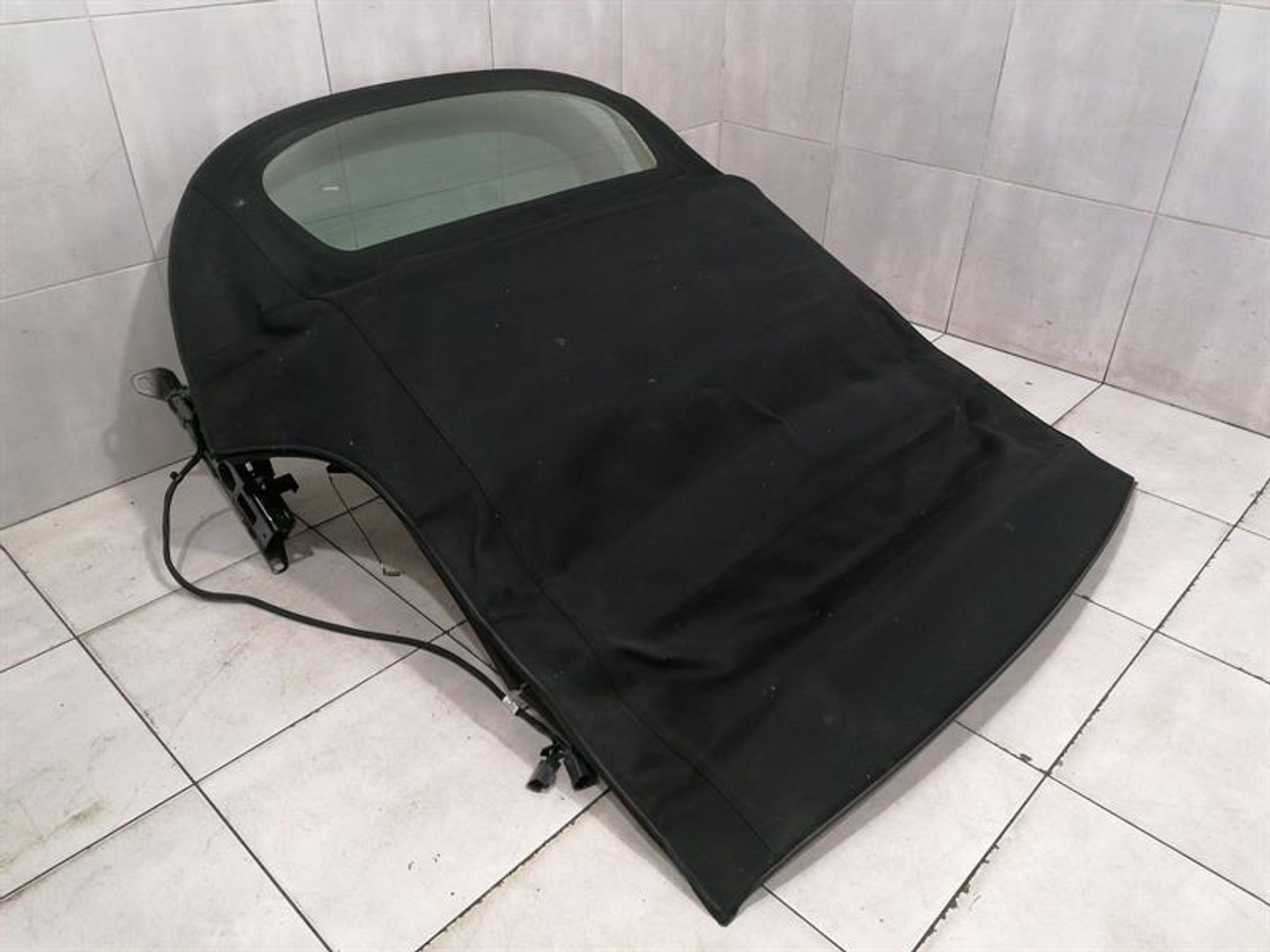 откидной верх Aston Martin DB9 Volante, 1150000 рублей, Москва