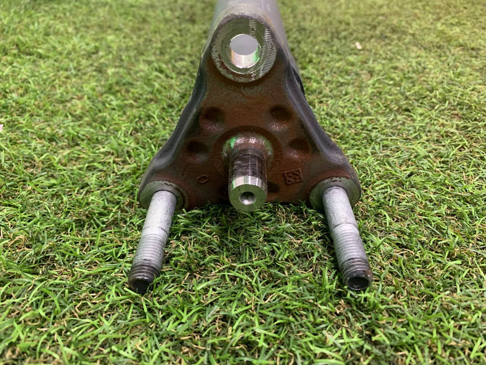 https://ycs.partsauto.market/partsauto-images/thmbs/h353NjtZg3VDP19b5HMt7LlpbQ93/137d69dc687cee6fc9a9f1f669a56b45/06f3503ad68991b57b3b25e899c5b447.jpg