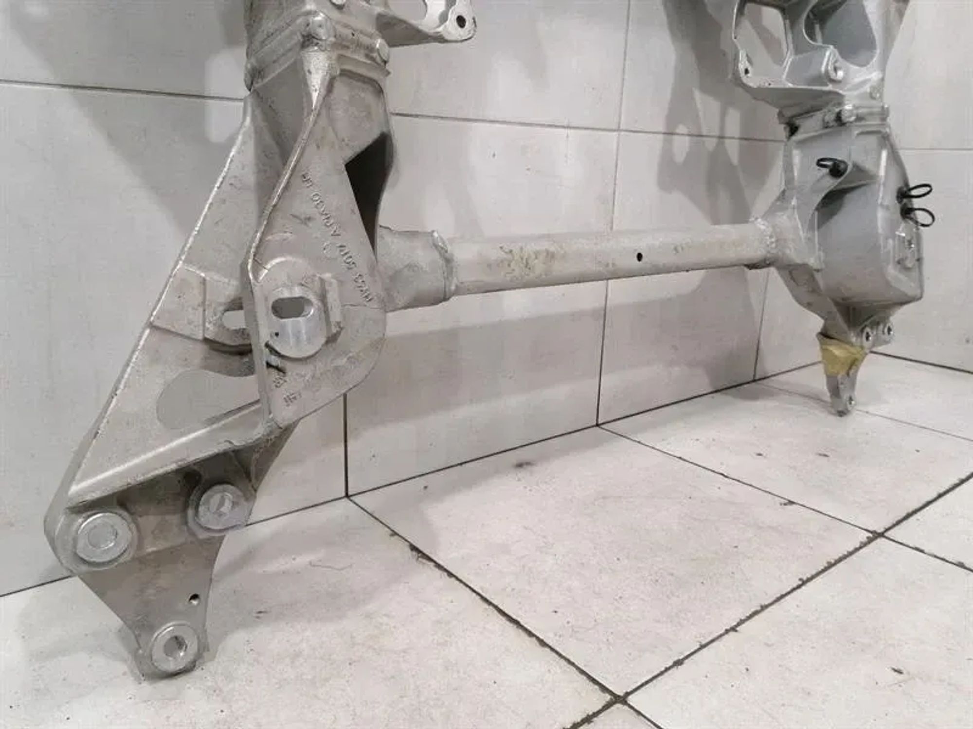 Подрамник передней балки Aston Martin DBS SUPERLEGGERA AM7, 315000 рублей, Москва