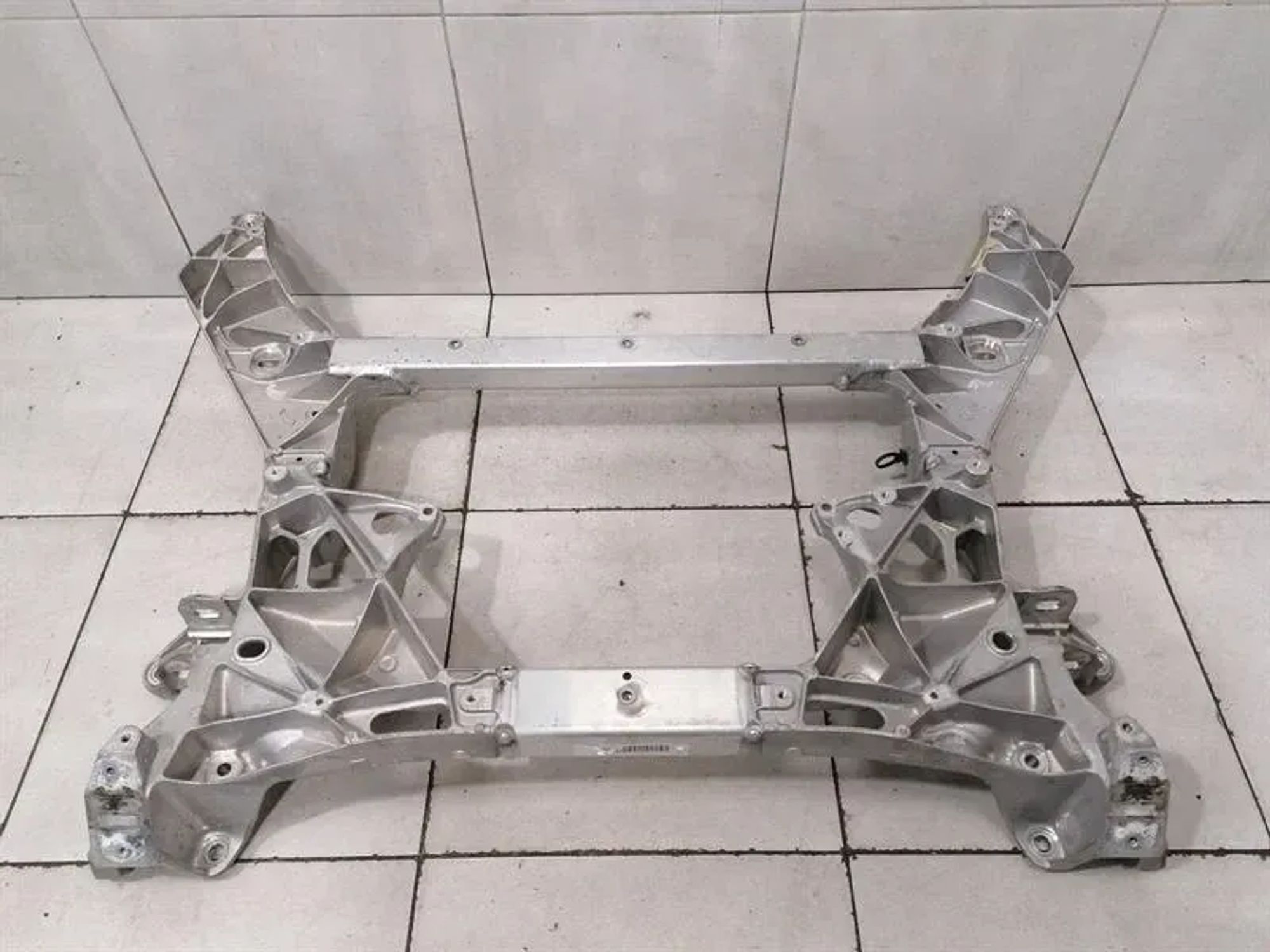 https://ycs.partsauto.market/partsauto-images/thmbs/h353NjtZg3VDP19b5HMt7LlpbQ93/14d4fede83129ded68c184529e71ebc1/f21c95da98c28b5f449e1e218c6c451c.jpg