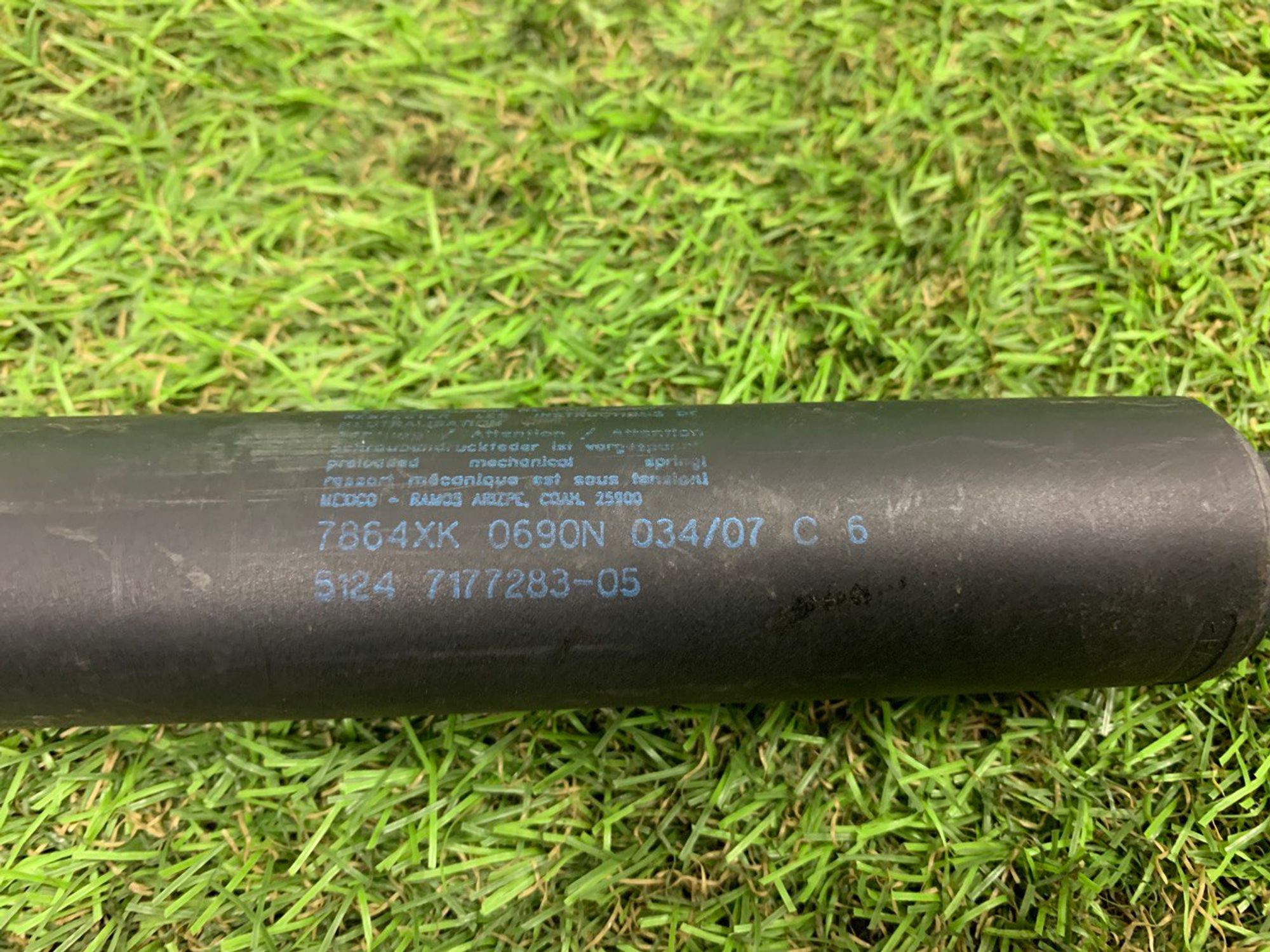 Амортизатор крышки багажника BMW E70, 3000 рублей, Москва