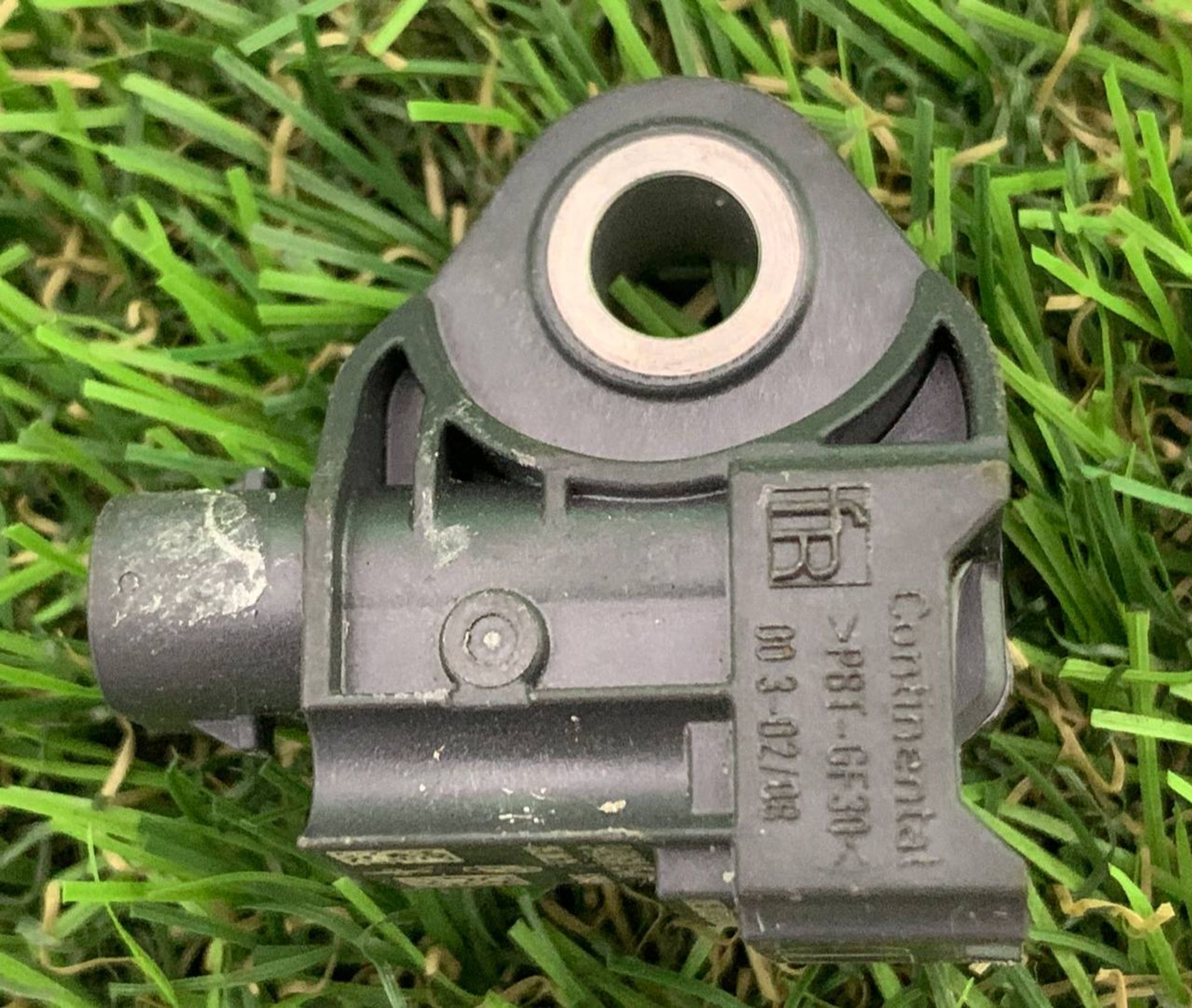 https://ycs.partsauto.market/partsauto-images/thmbs/h353NjtZg3VDP19b5HMt7LlpbQ93/1542725e862e09f55d606787bf431f00/7eb4a80f3da0a7a48eb2e4090407c3f0.jpg