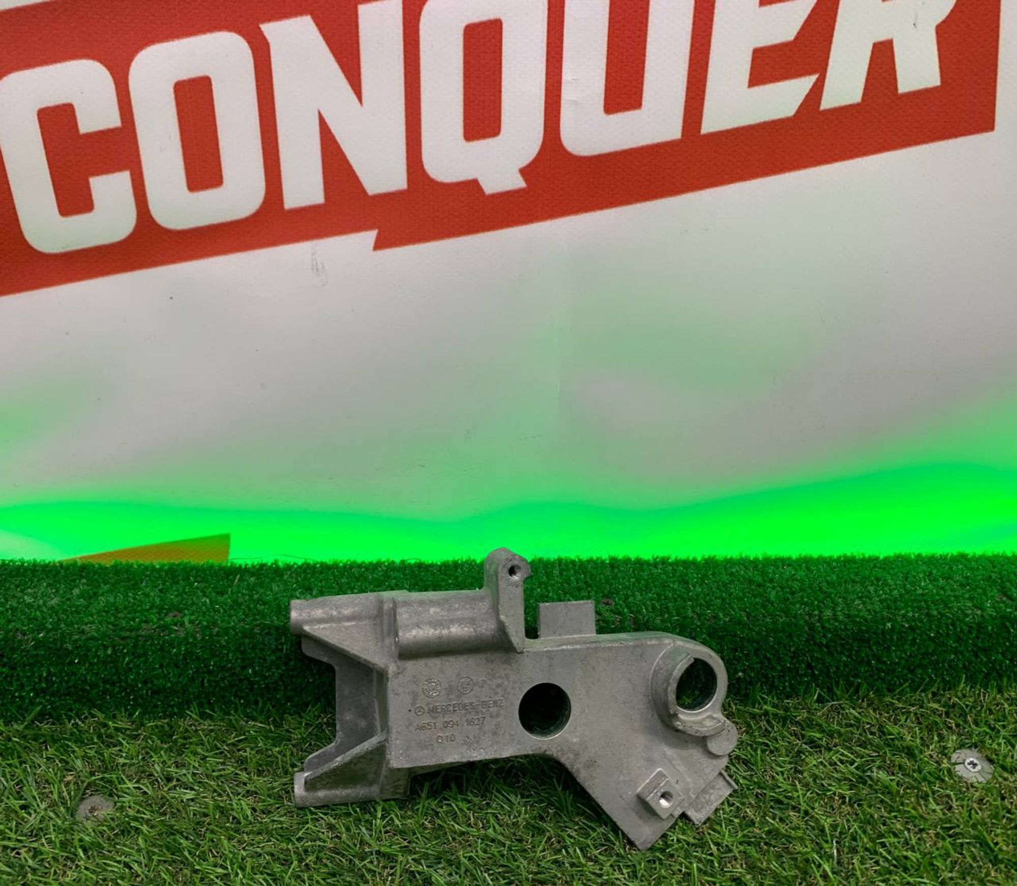 Кронштейн Mercedes C-Class W205, 2000 рублей, Москва