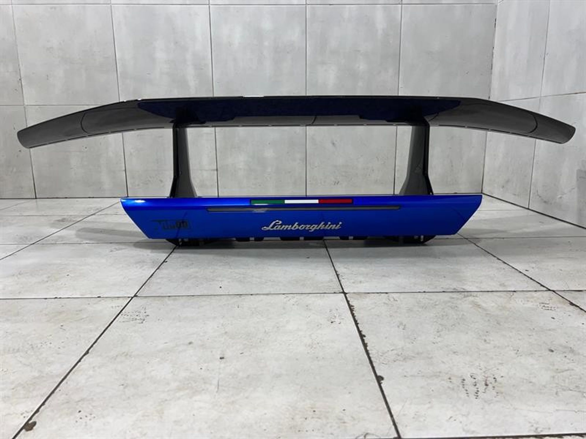 Комплект заднего спойлера Lamborghini Huracan Performante, 3760000 рублей, Москва