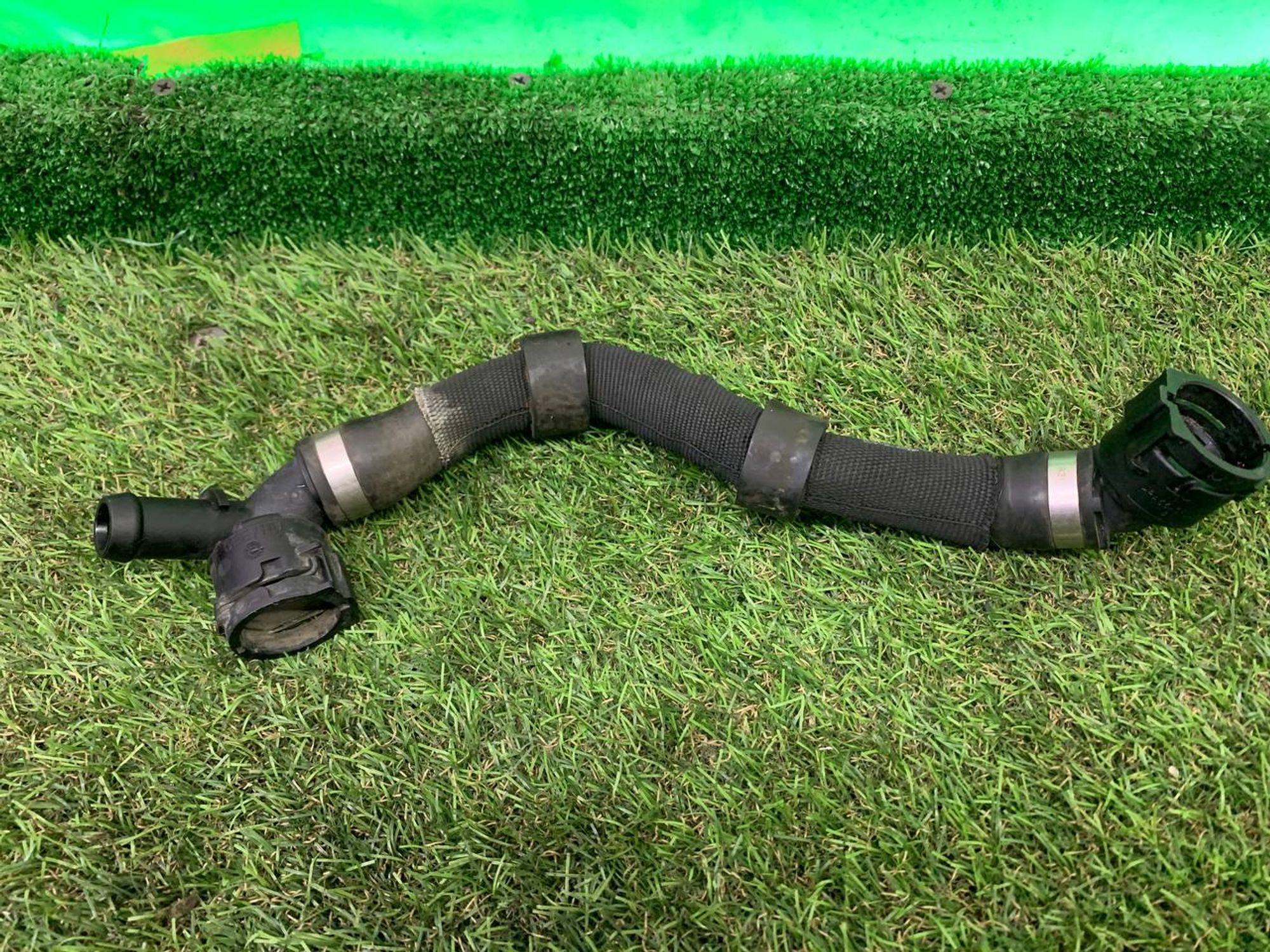 https://ycs.partsauto.market/partsauto-images/thmbs/h353NjtZg3VDP19b5HMt7LlpbQ93/18423f4f77be1277561e7e64aa18bc7d/f0f6639c5321bf90dfba7fdd66fa4a1c.jpg