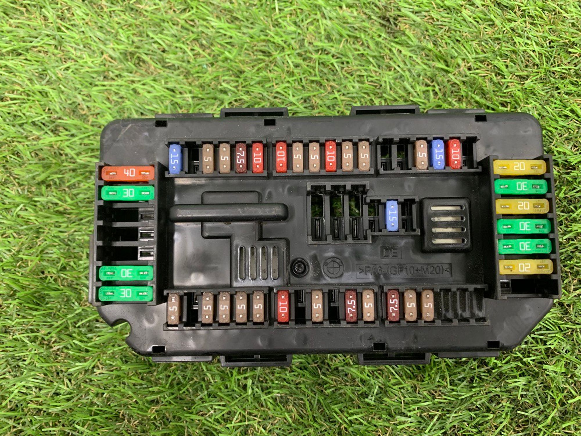 https://ycs.partsauto.market/partsauto-images/thmbs/h353NjtZg3VDP19b5HMt7LlpbQ93/1b090c30666766b211f479f9302ae84a/1b0fa8fb84aa07b2bb3ea9434922517f.jpg